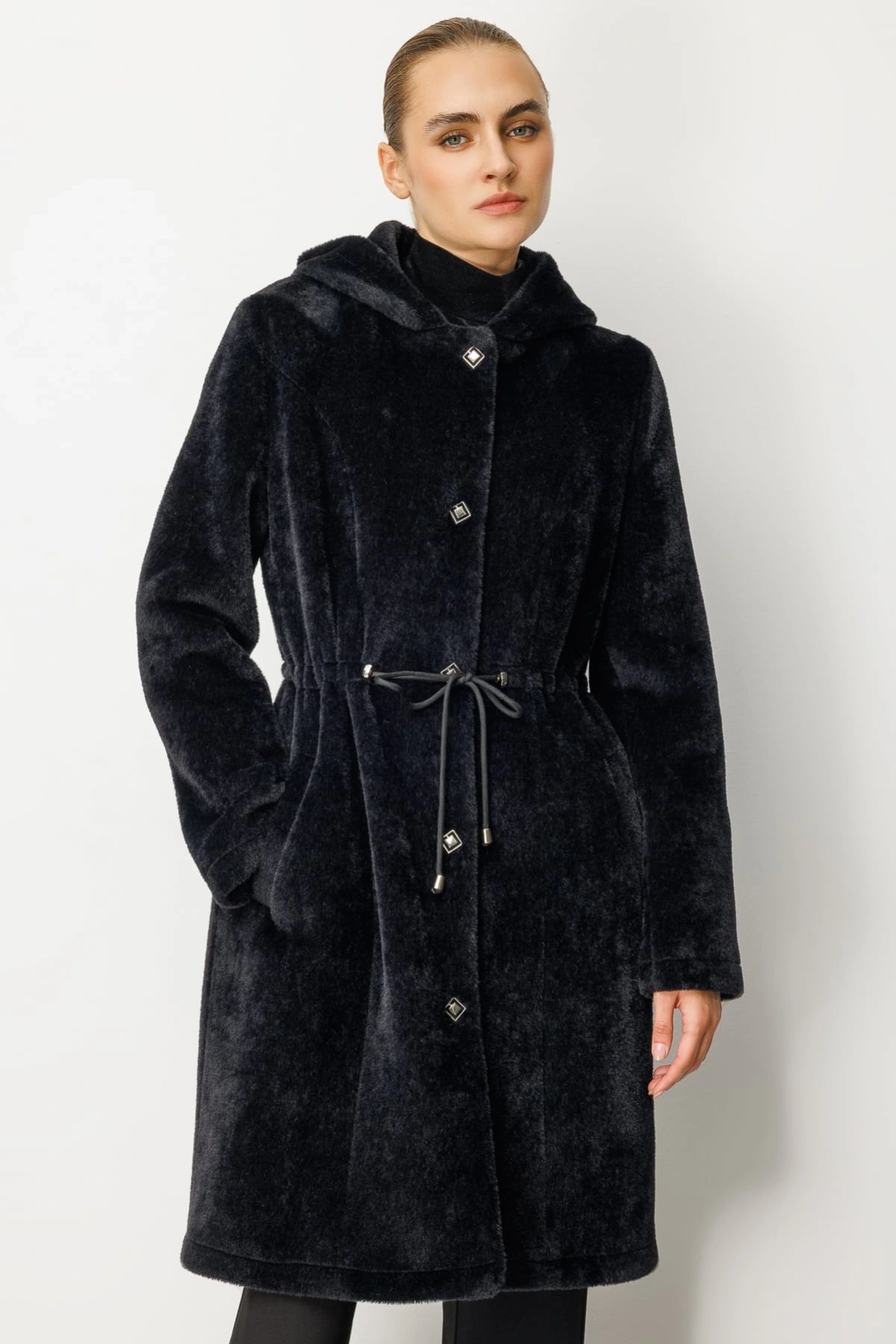 Ekol Kadın Siyah Kürklü Manto 06077