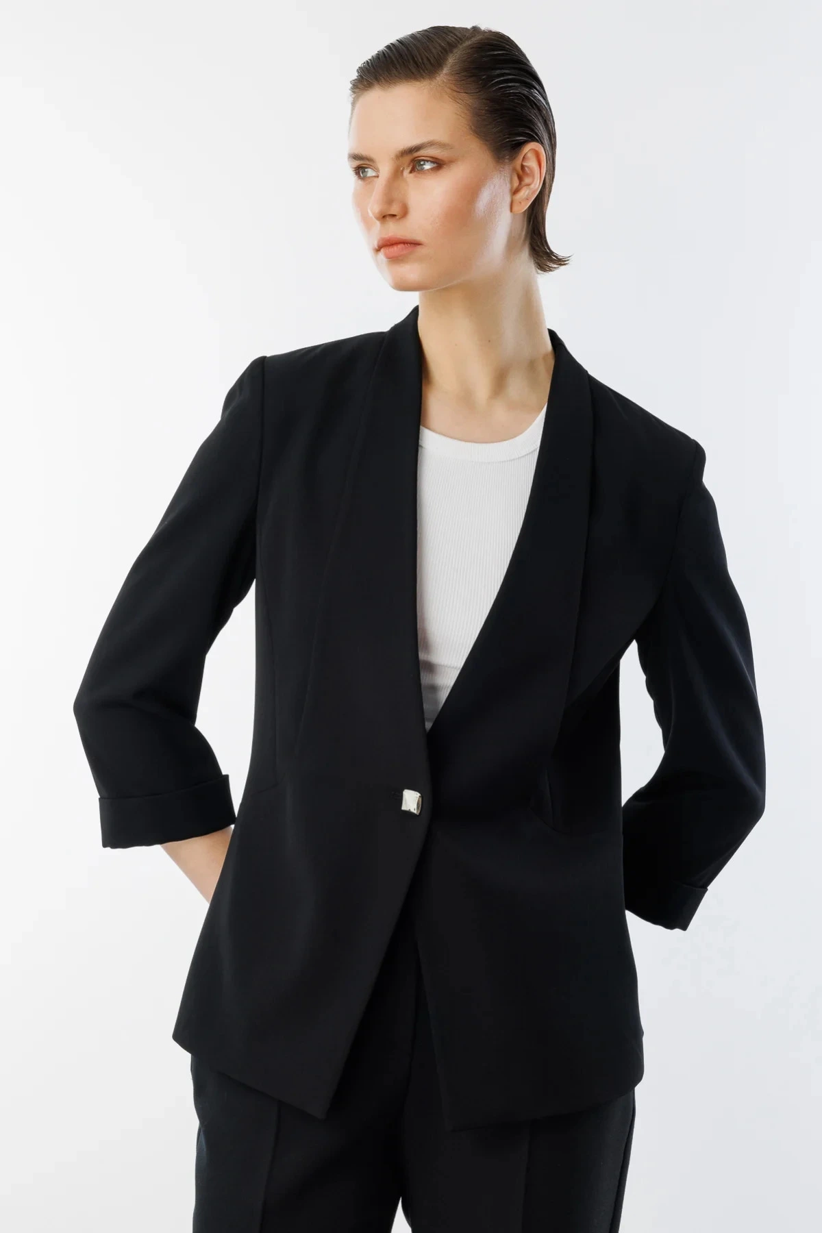 Ekol Kadın Tek Düğmeli Siyah Blazer Ceket 04128