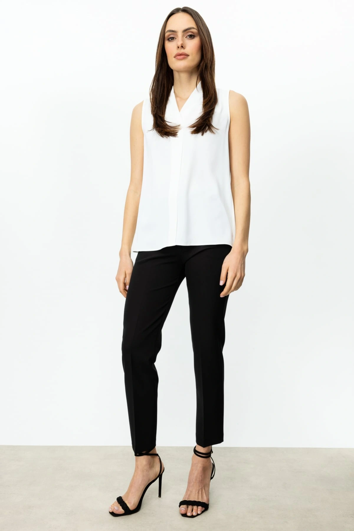 Ekol Kadın V Yaka Ekru Bluz 03062