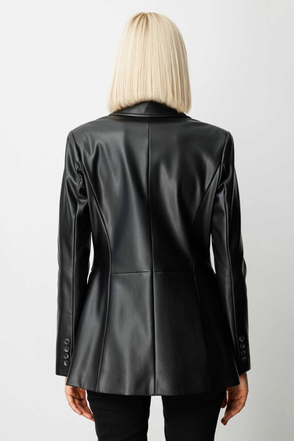 Ekol Kapak Cepli Kadın Siyah Deri Ceket 05081