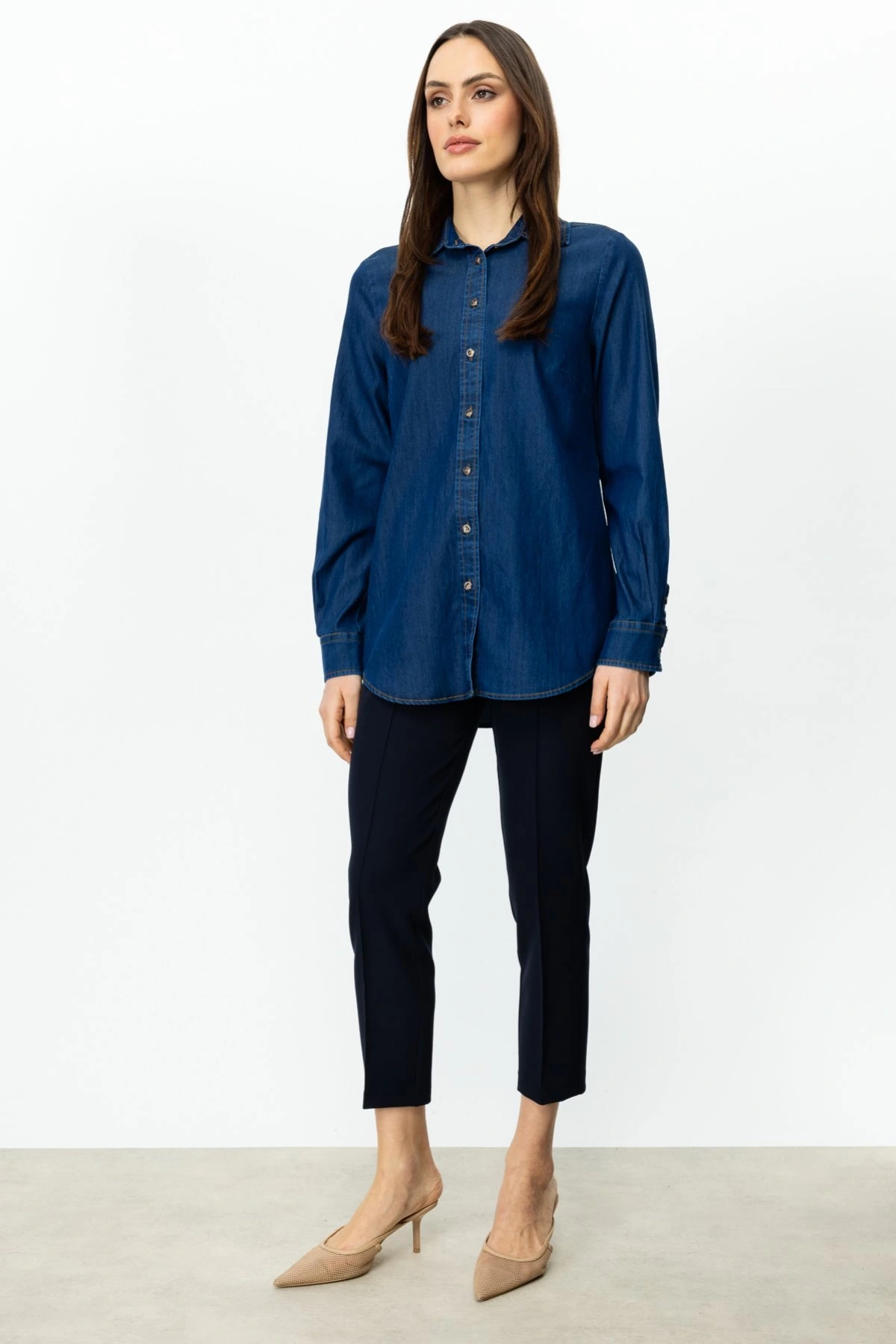 Ekol Kelebek İşlemeli Gömlek 03002