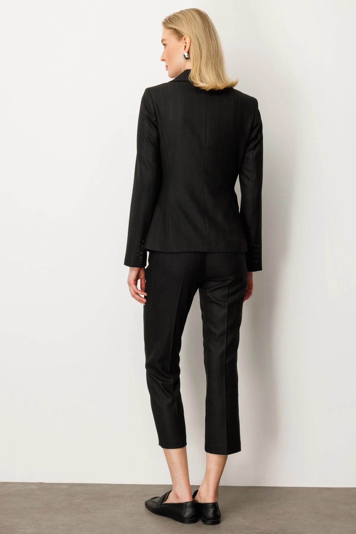 Ekol Kruvaze Yaka Çizgili Siyah Kadın Ceket 05123