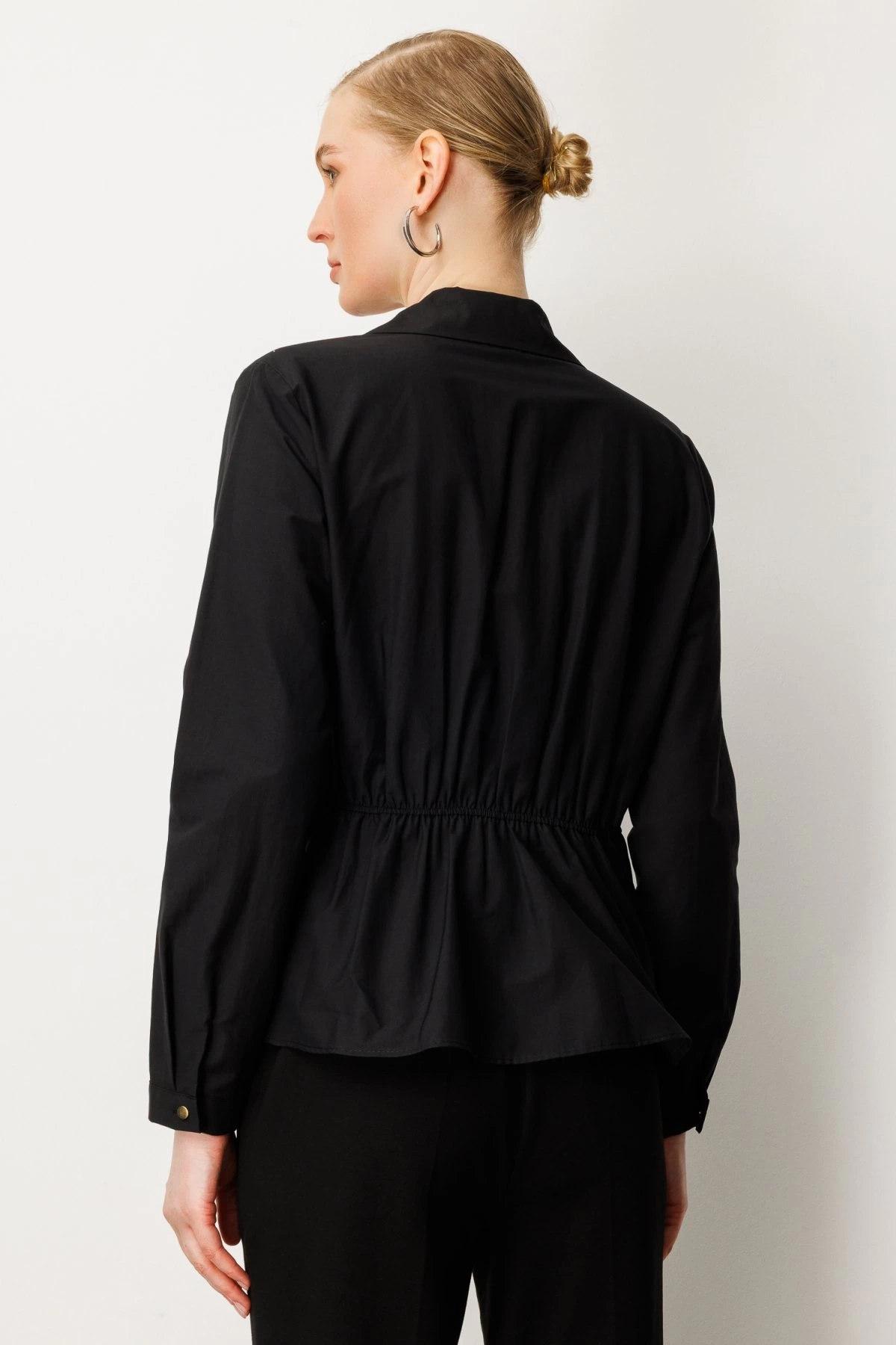 Ekol Kruvaze Yaka Önü Tokalı Bluz 03047