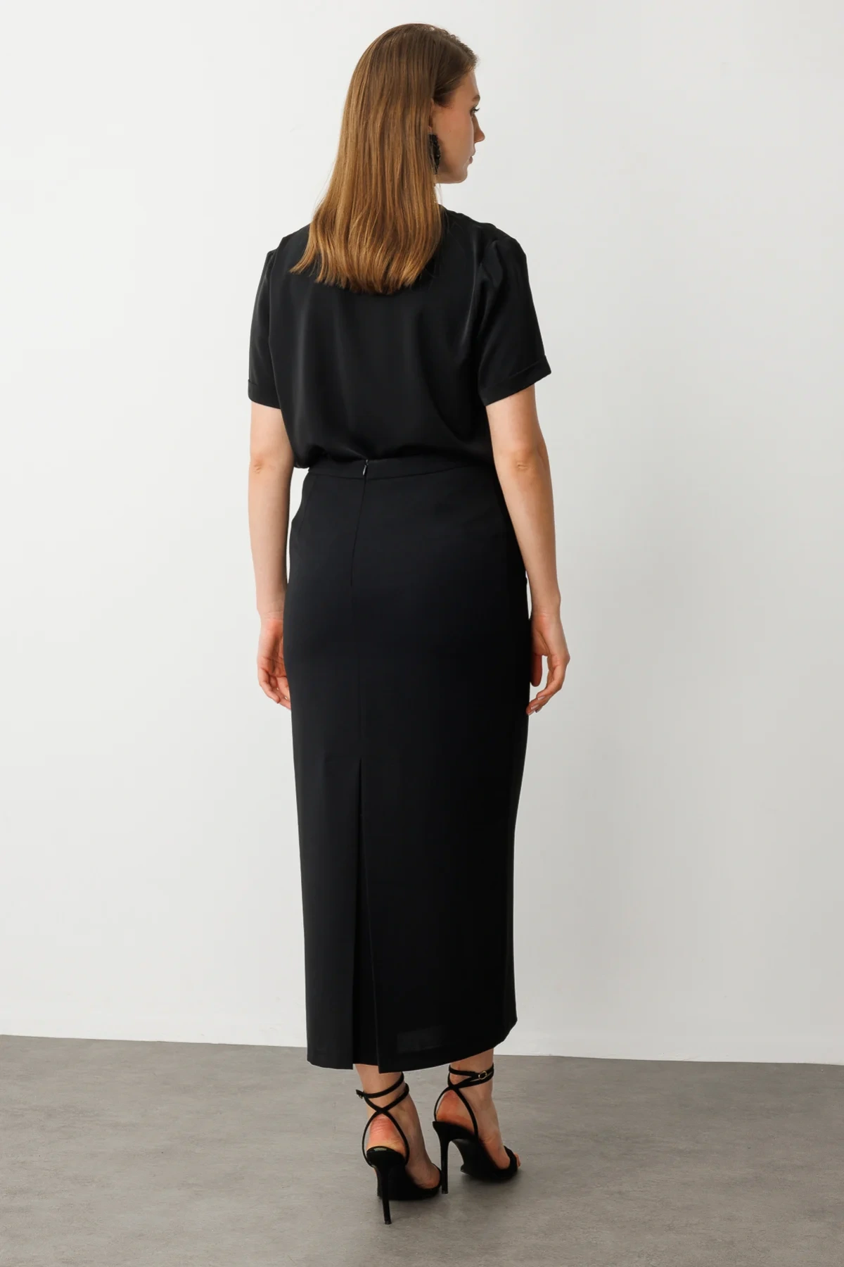 Ekol Büyük Beden Siyah Kadın Kumaş Etek 01004