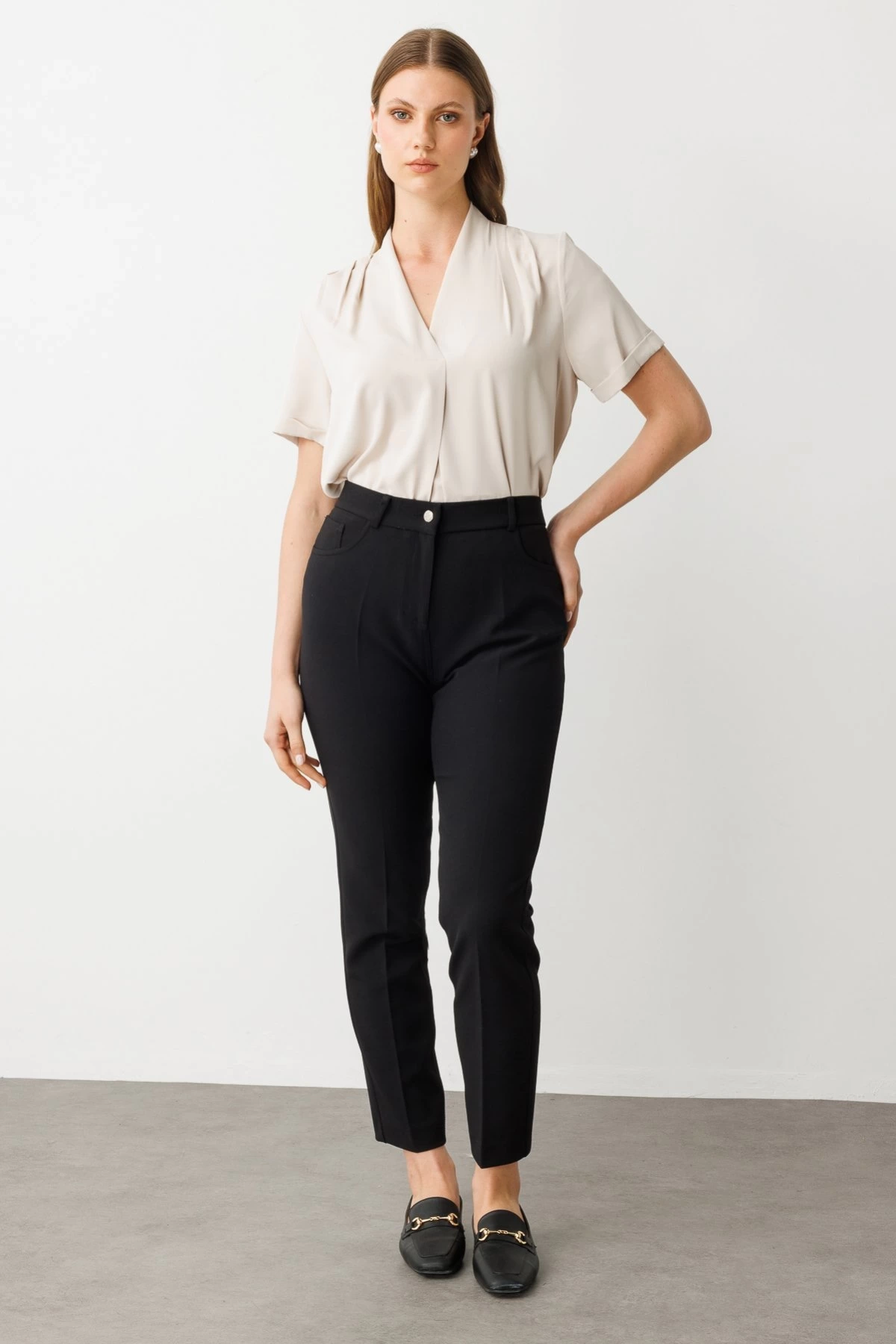 Ekol Likralı Siyah Kadın Pantolon 02146