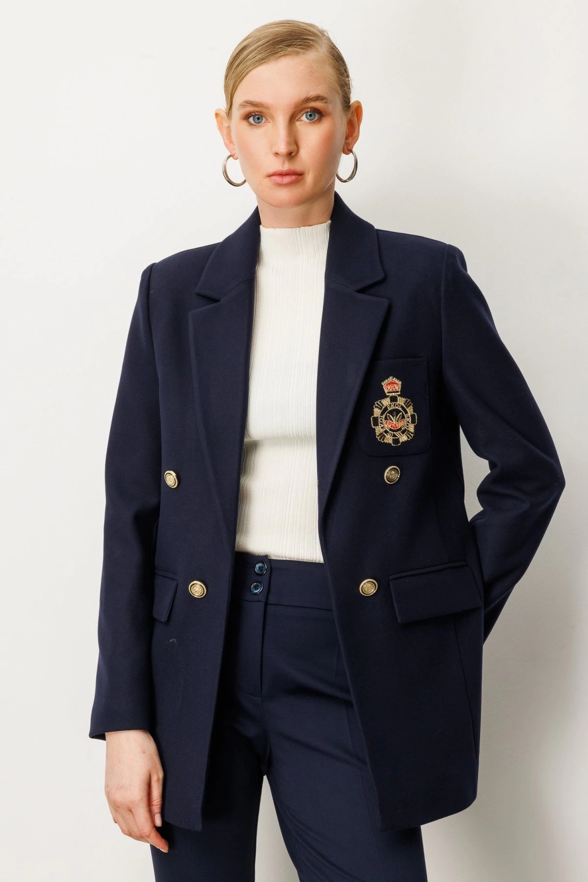 Ekol Önü Armalı Kapak Cepli Lacivert Kadın Kaşe Ceket 05071