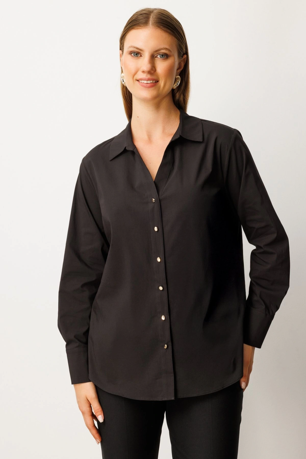 Ekol Önü Düğmeli Polo Yaka Siyah Kadın Gömlek 03549