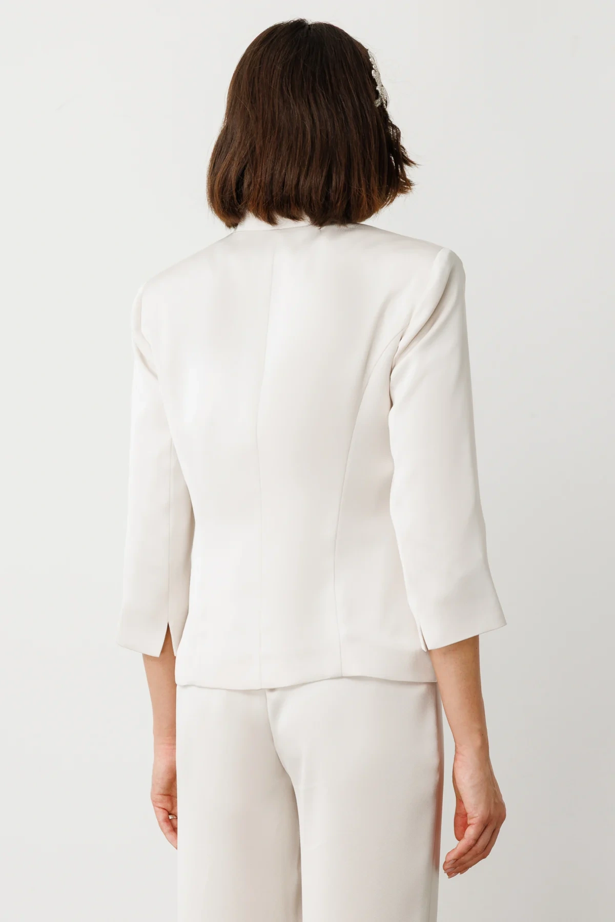 Ekol Saten Kumaş Kadın İnci Renk Kısa Ceket 04152