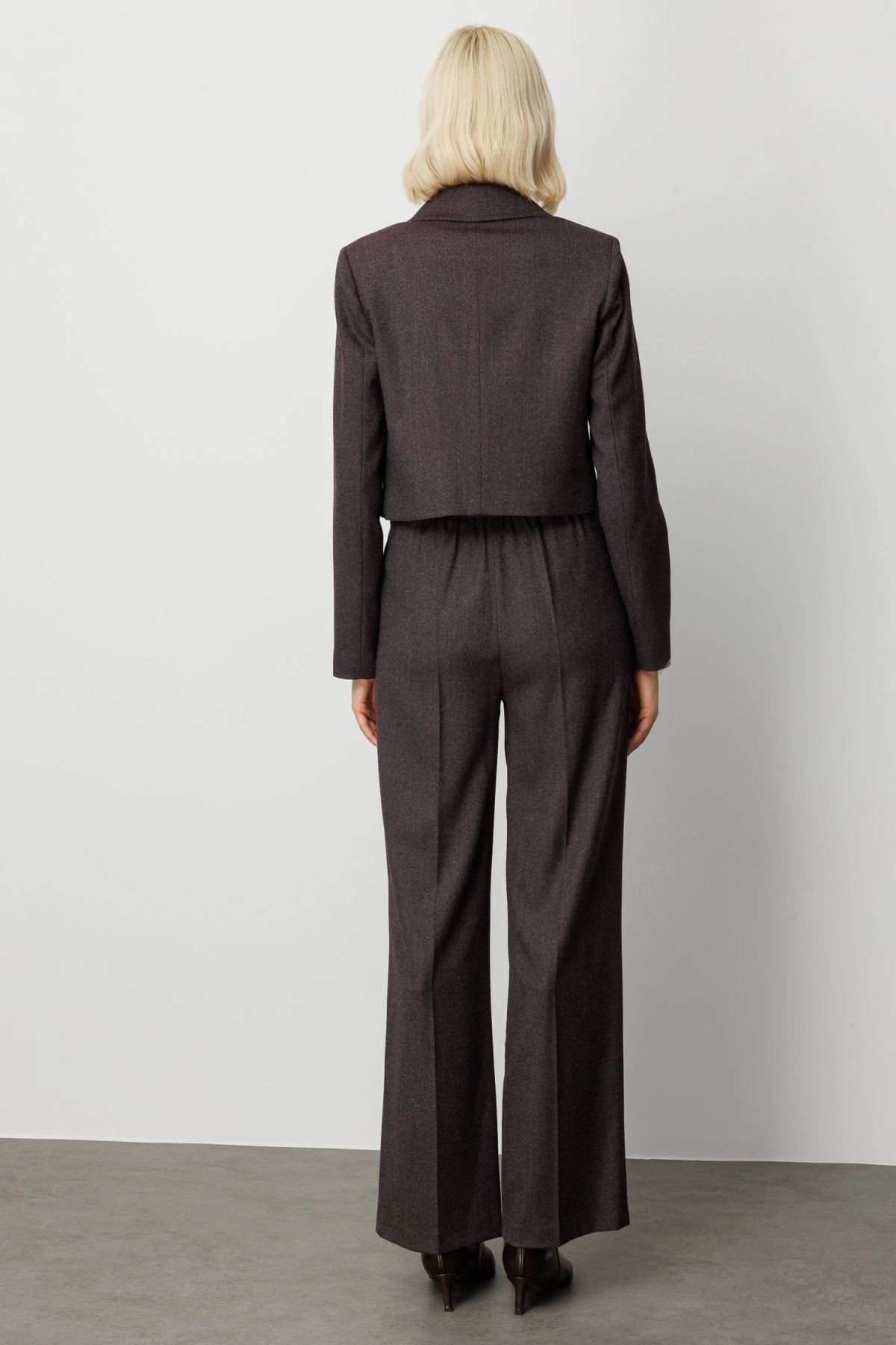 Ekol Simli Kumaş Bordo Kadın Crop Ceket 05169