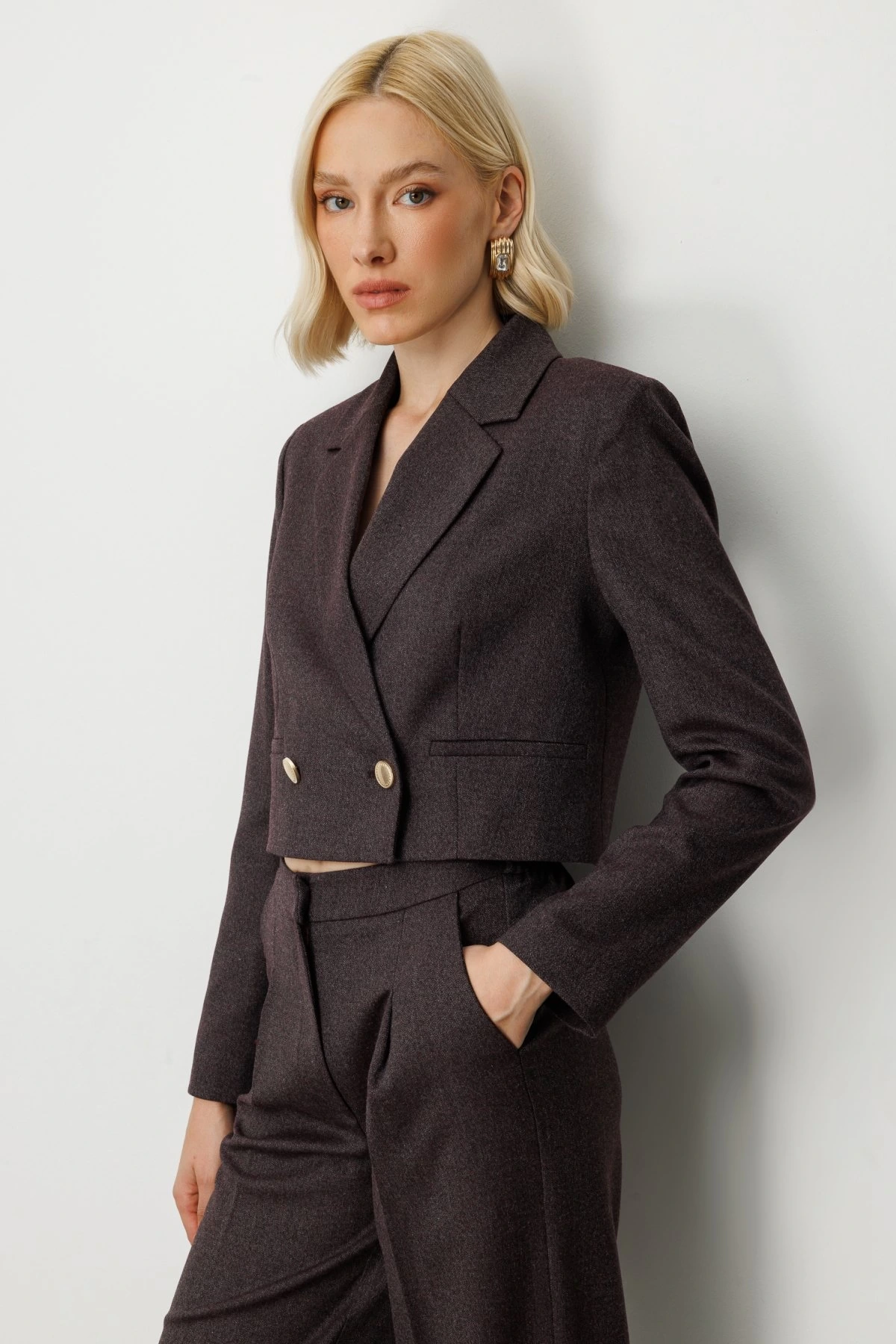 Ekol Simli Kumaş Bordo Kadın Crop Ceket 05169