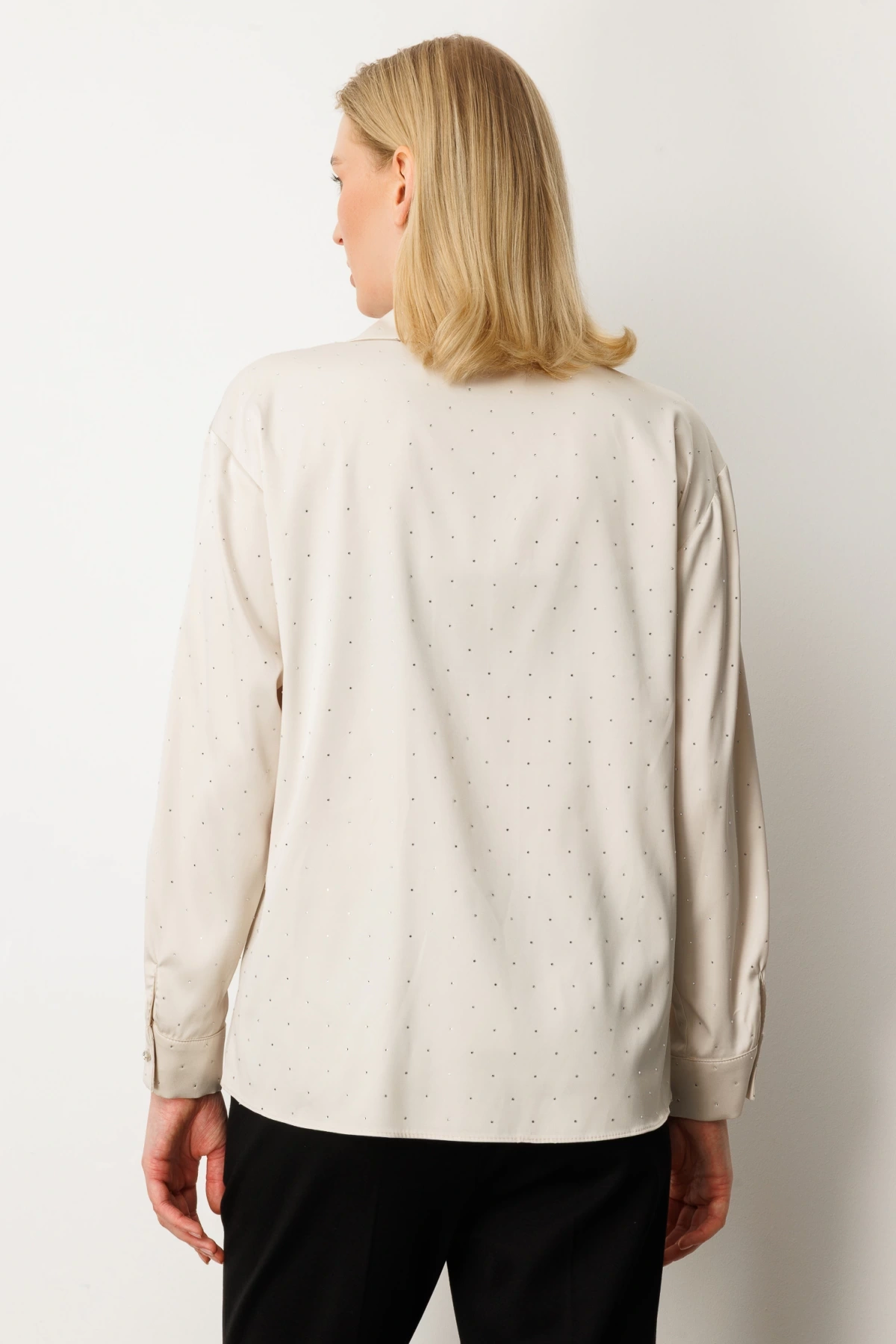 Ekol Taşlı Saten İnci Renk Kadın Gömlek 03003