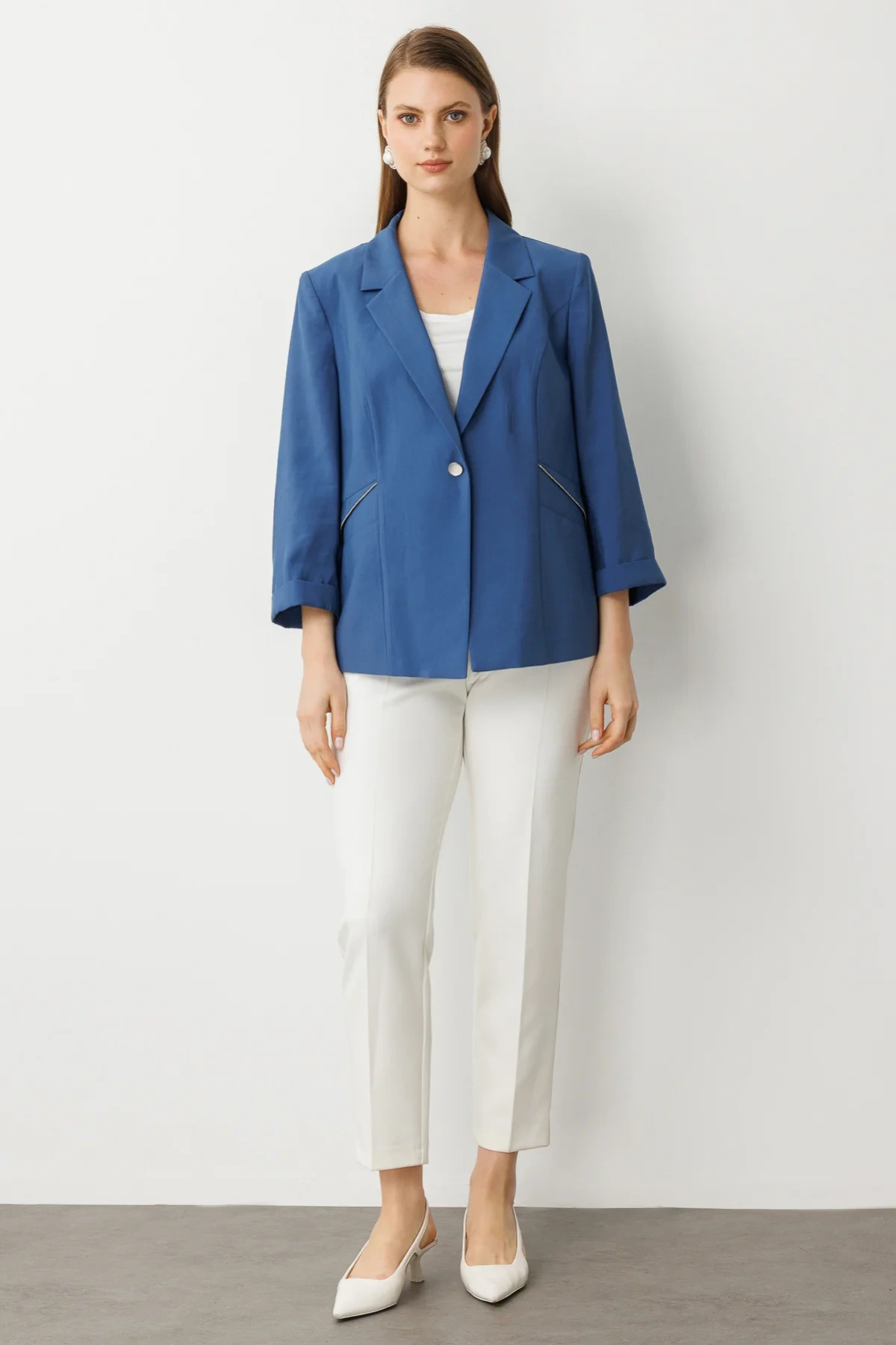 Ekol Büyük Beden Tek Düğmeli İnce Taş Detay Cepli İndigo Mavisi Kadın Gömlek 04544