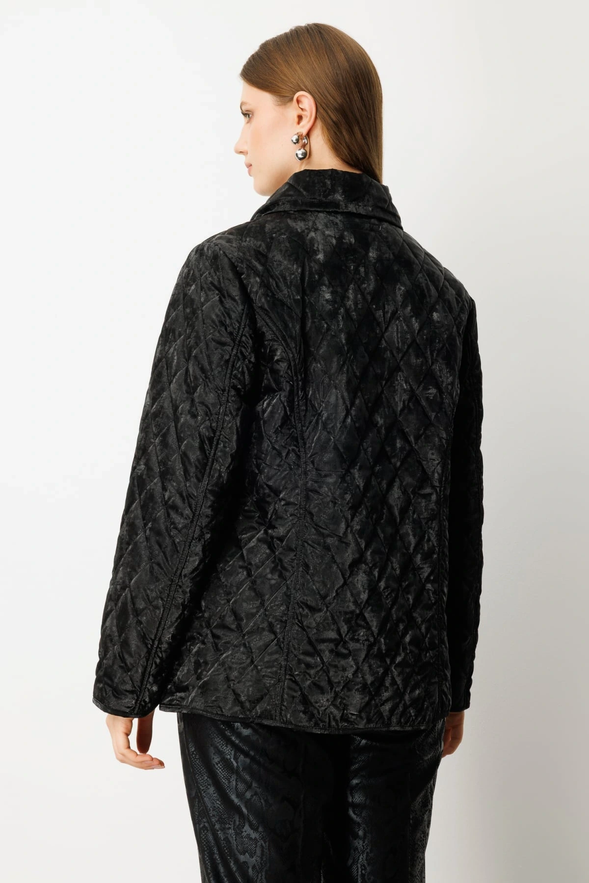 Ekol Büyük Beden Torba Cepli Kapitone Siyah Kadın Mont 06803