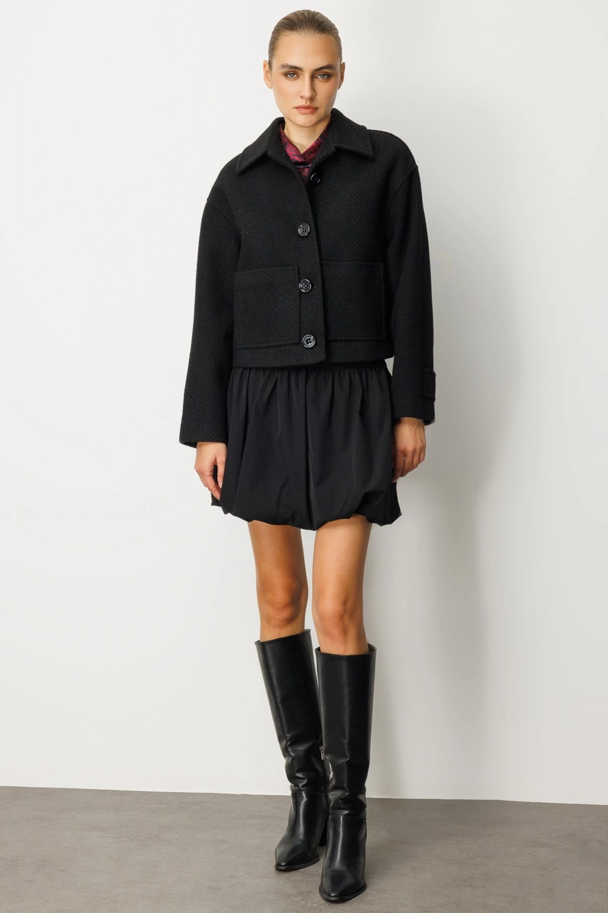 Ekol Torba Cepli Crop Siyah Kadın Manto 06013