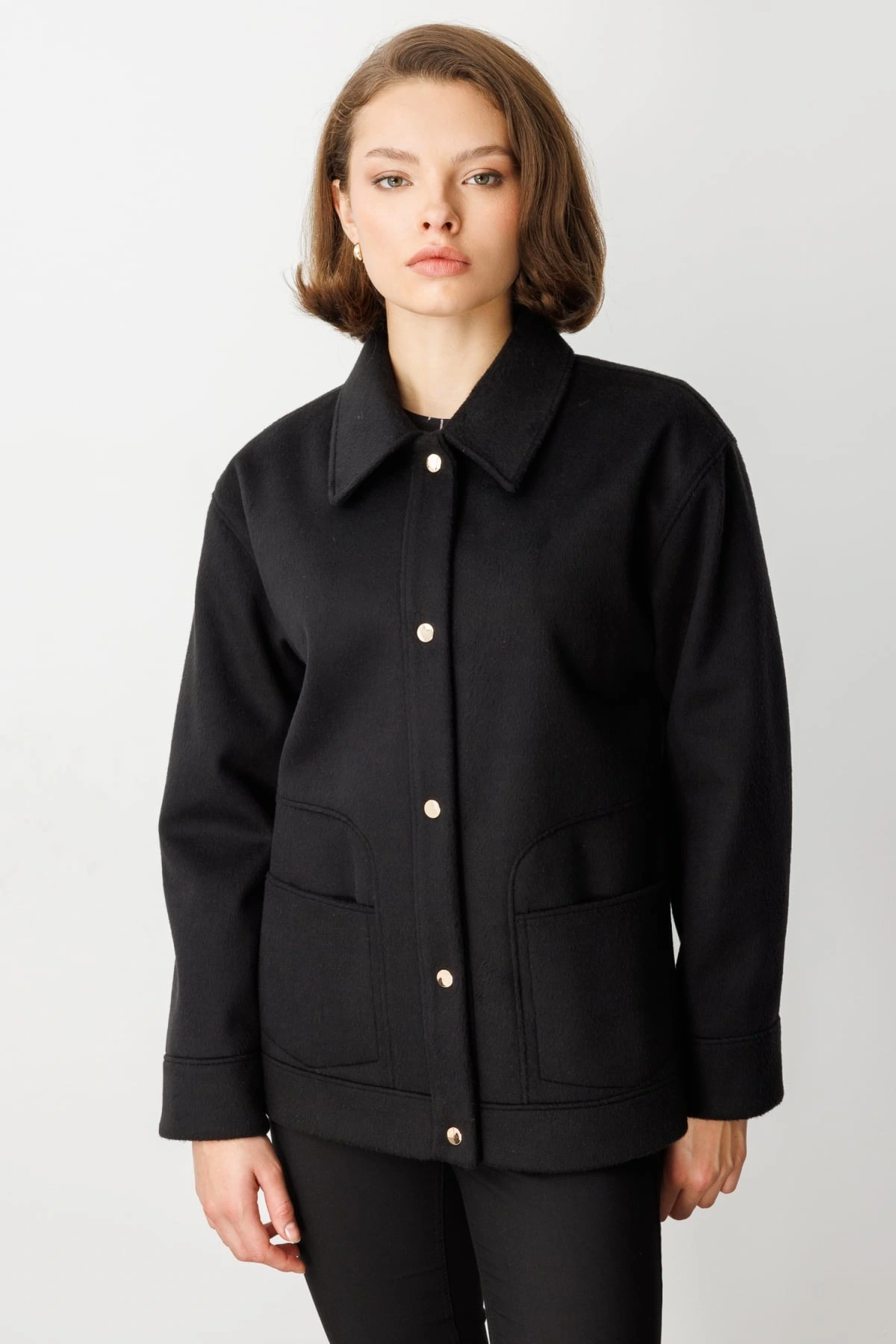 Ekol Torba Cepli Siyah Kısa Kadın Kaşe Mont 06087