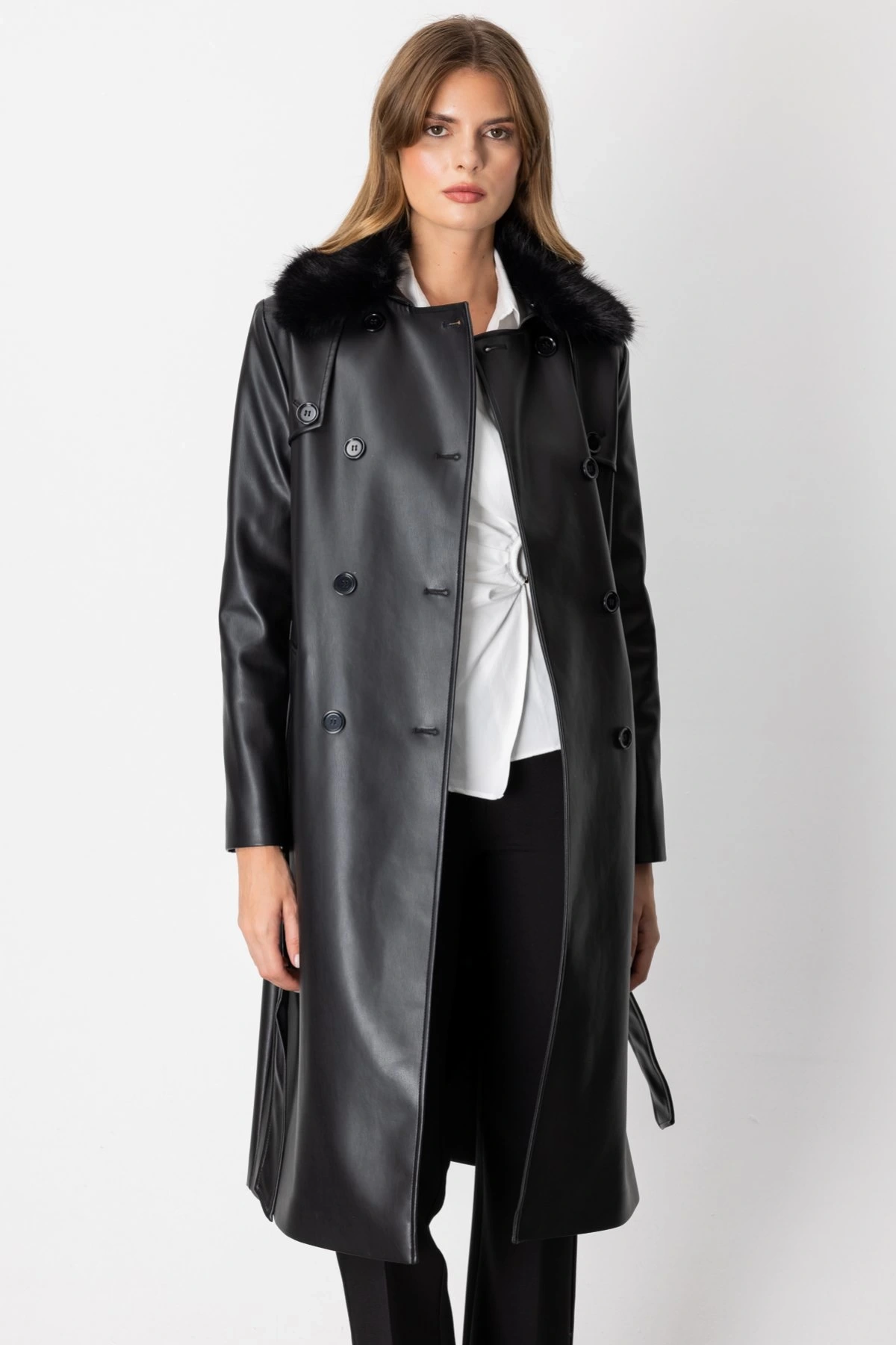 Ekol Yakası Kürklü Deri Siyah Kadın Trençkot 07007