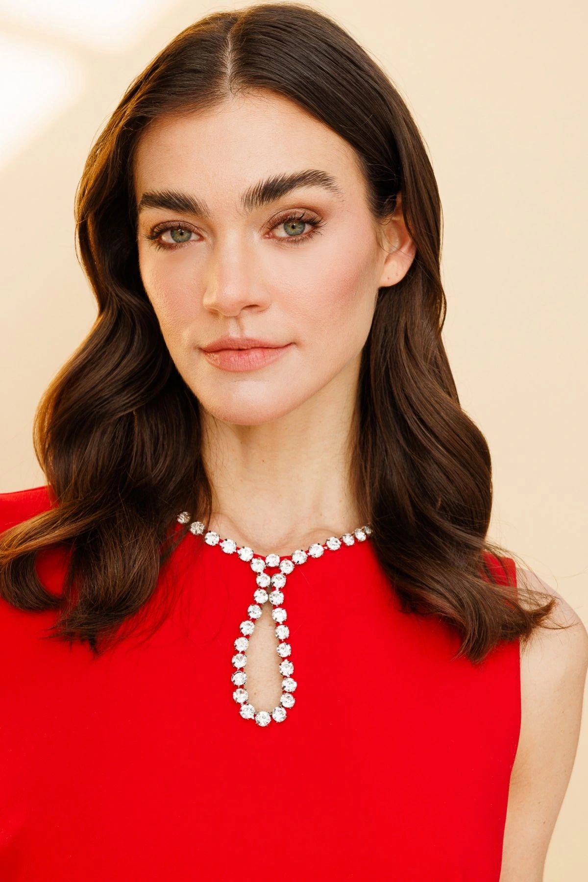 Ekol Yakası Taş İşlemeli Kırmızı Kadın Elbise 05014