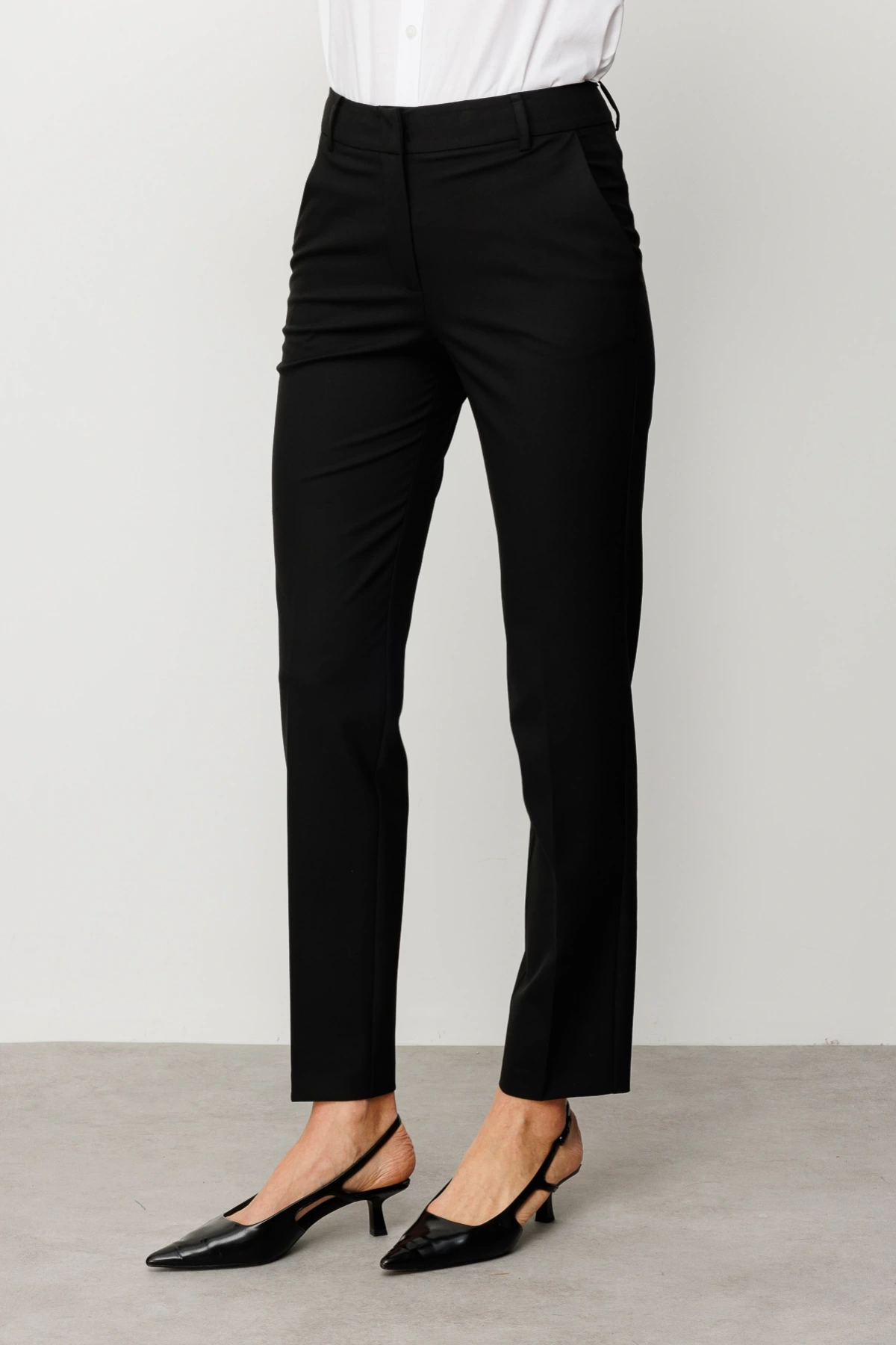 Ekol Yan Cepli Dar Paça Siyah Kadın Pantolon 04024