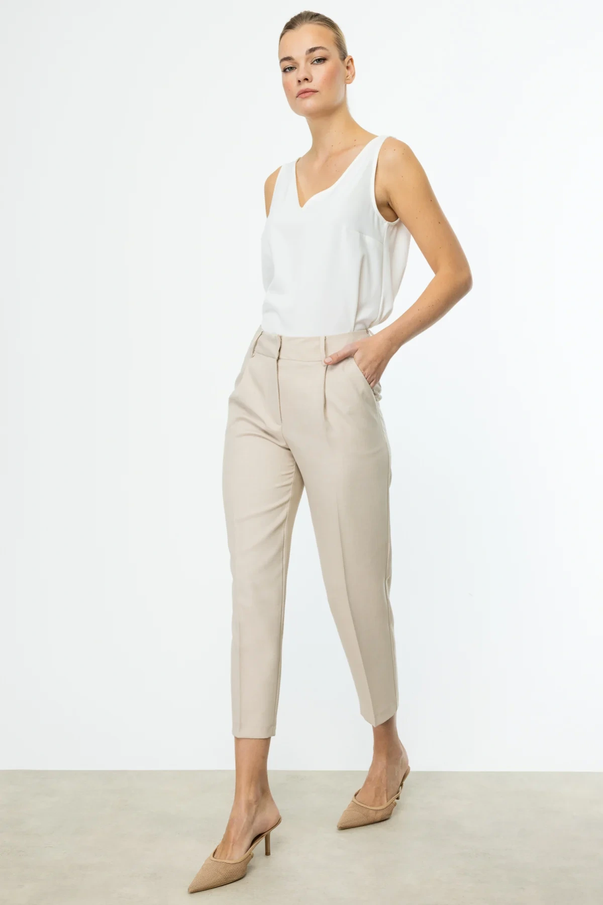 Ekol Yandan Cepli Pileli Taş Renk Pantolon 04132