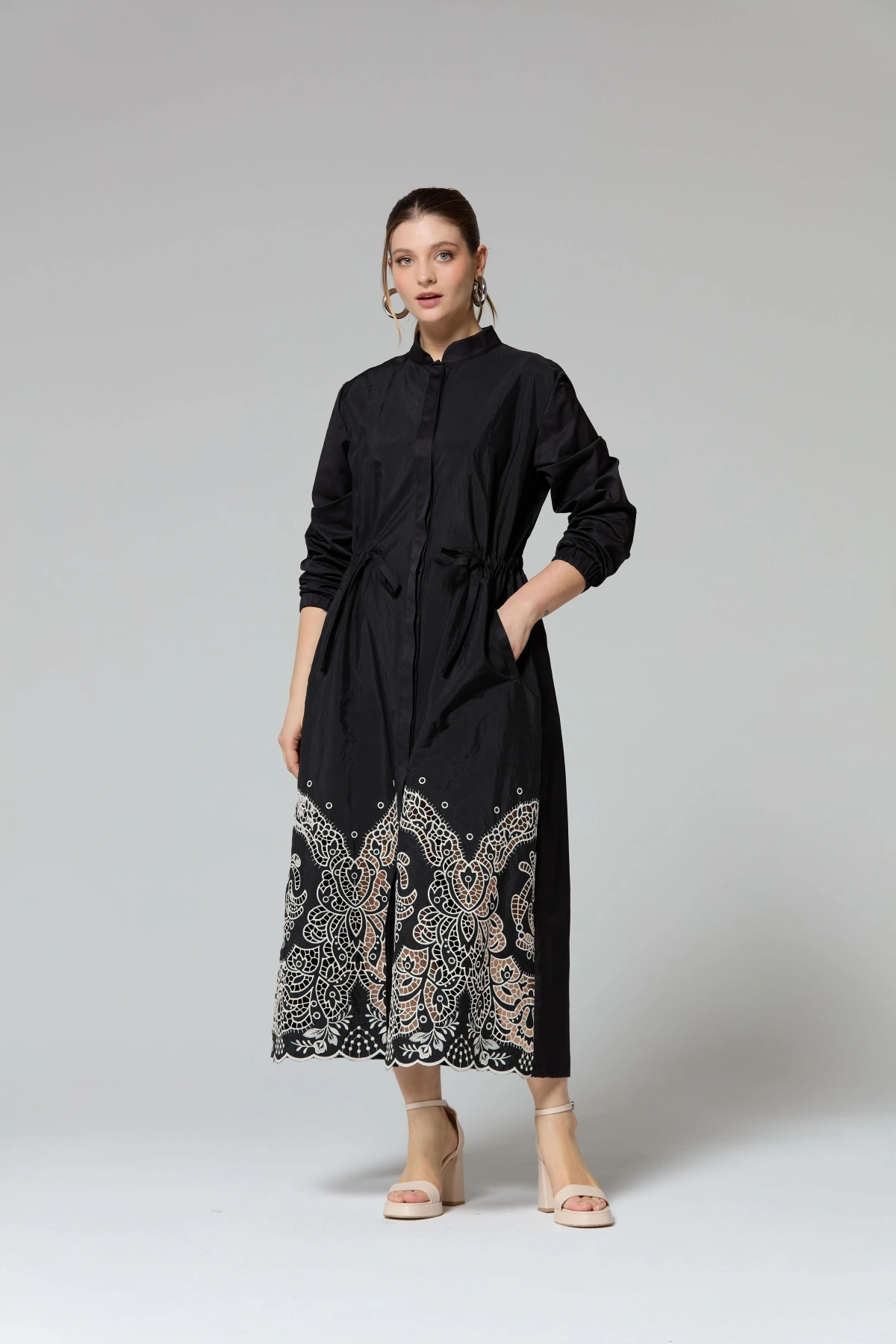 Fuat Gürşen Düğmeli Bağlama Detaylı Kap 3605