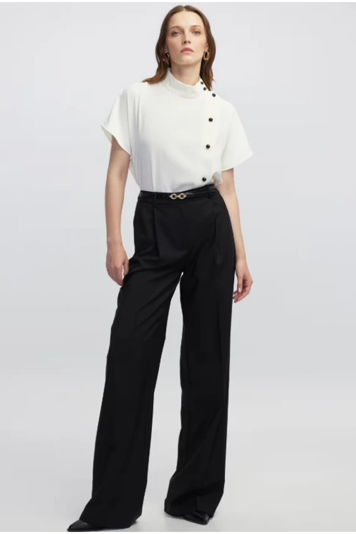 İpekyol Kontrast Düğmeli Bluz IW6250006066