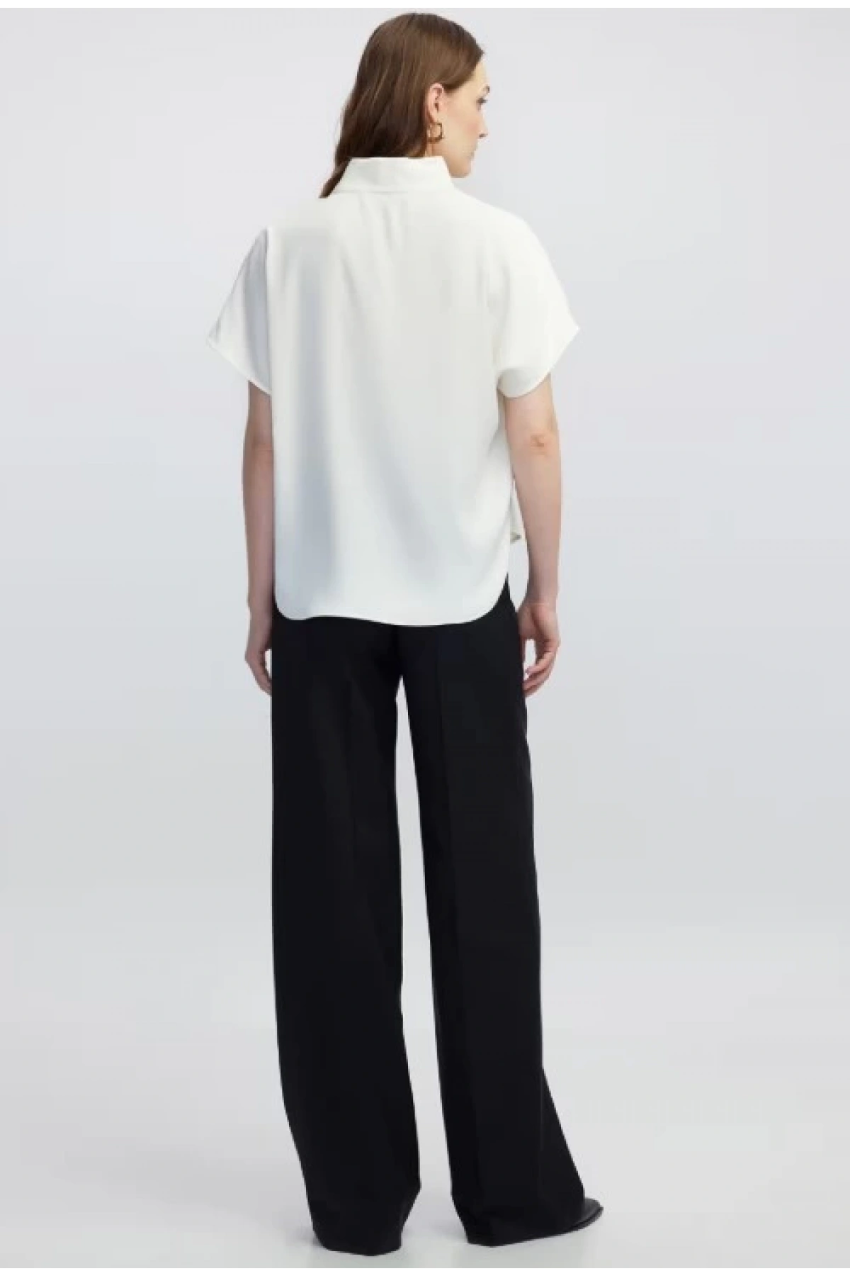 İpekyol Kontrast Düğmeli Bluz IW6250006066