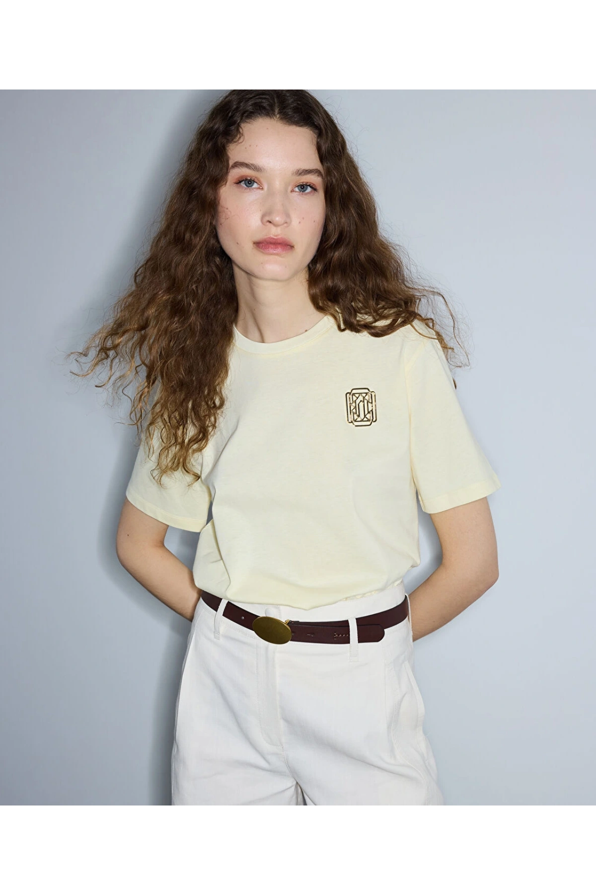 İpekyol Metal Monogram Aksesuarlı T-Shirt IS1260070244