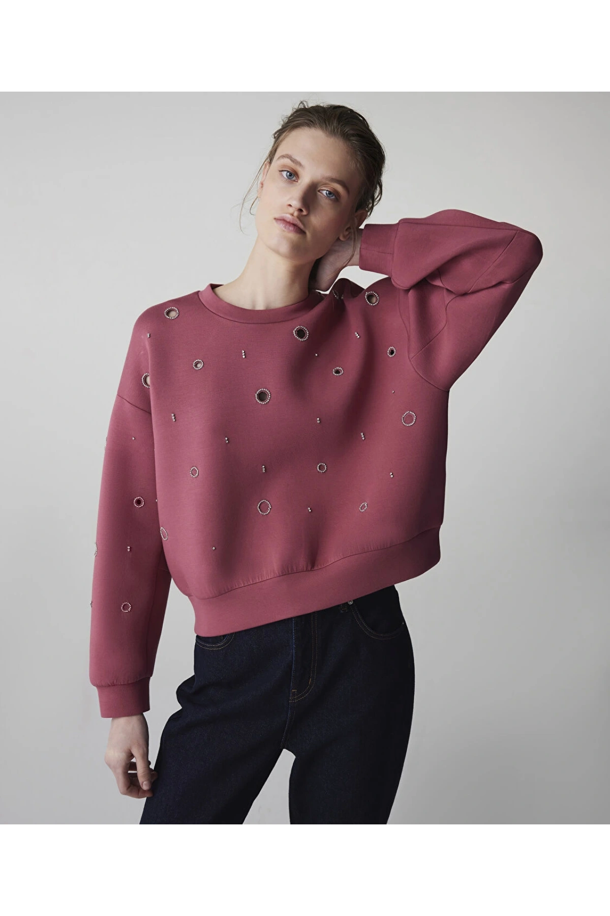 İpekyol Strass Taşlı Cutout Sweatshirt IS1260091021