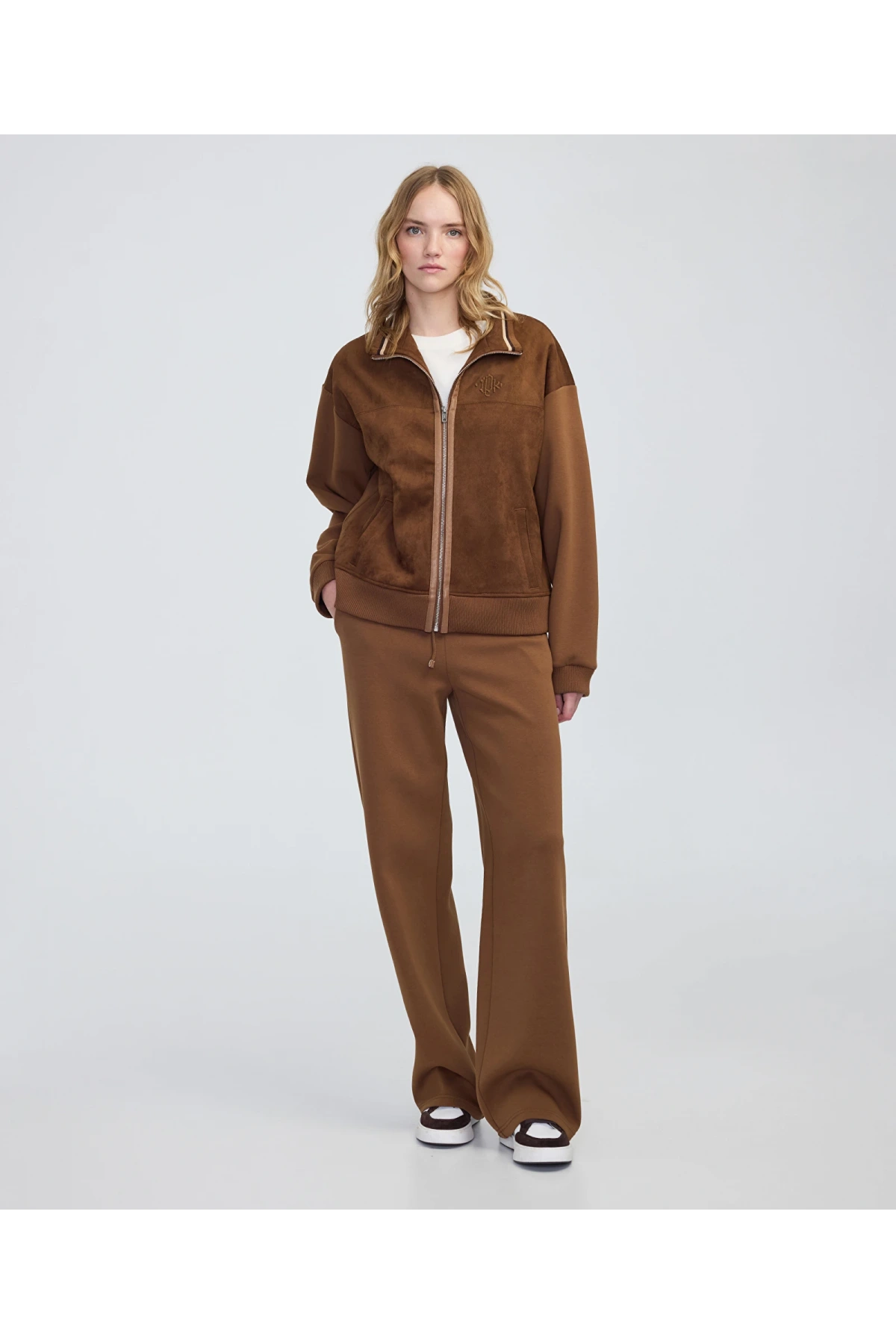 İpekyol Üç Boyutlu Monogram Kadın Nakışlı Taba Sweatshirt IW6250091059