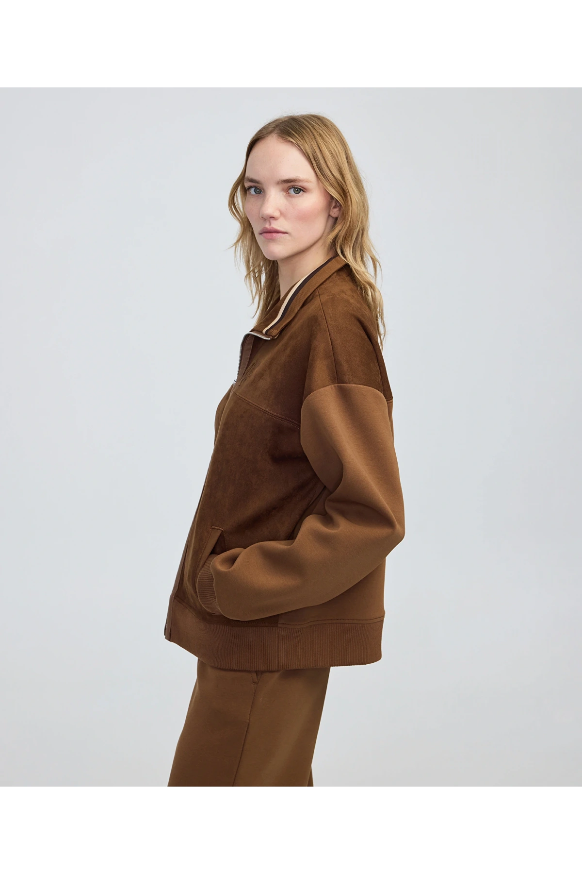 İpekyol Üç Boyutlu Monogram Kadın Nakışlı Taba Sweatshirt IW6250091059