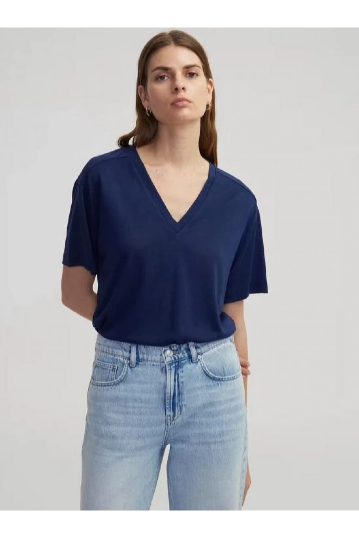İpekyol V Yaka T-Shirt IS125007169