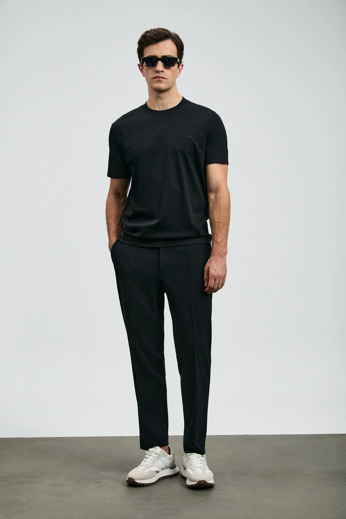 Lufian Roland Erkek Siyah Basic T-Shirt 112020058