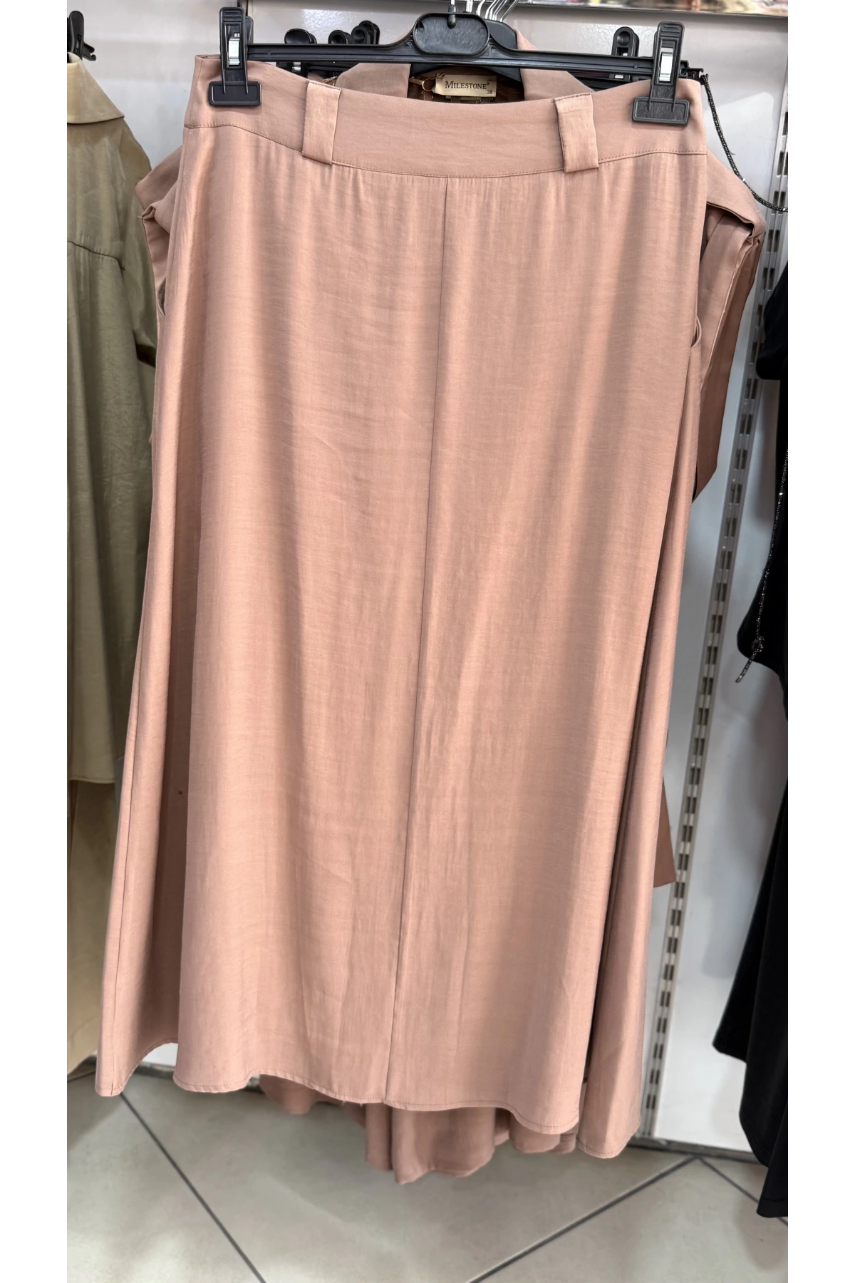 Milestone Ön Yırtmaçlı Etek 30071