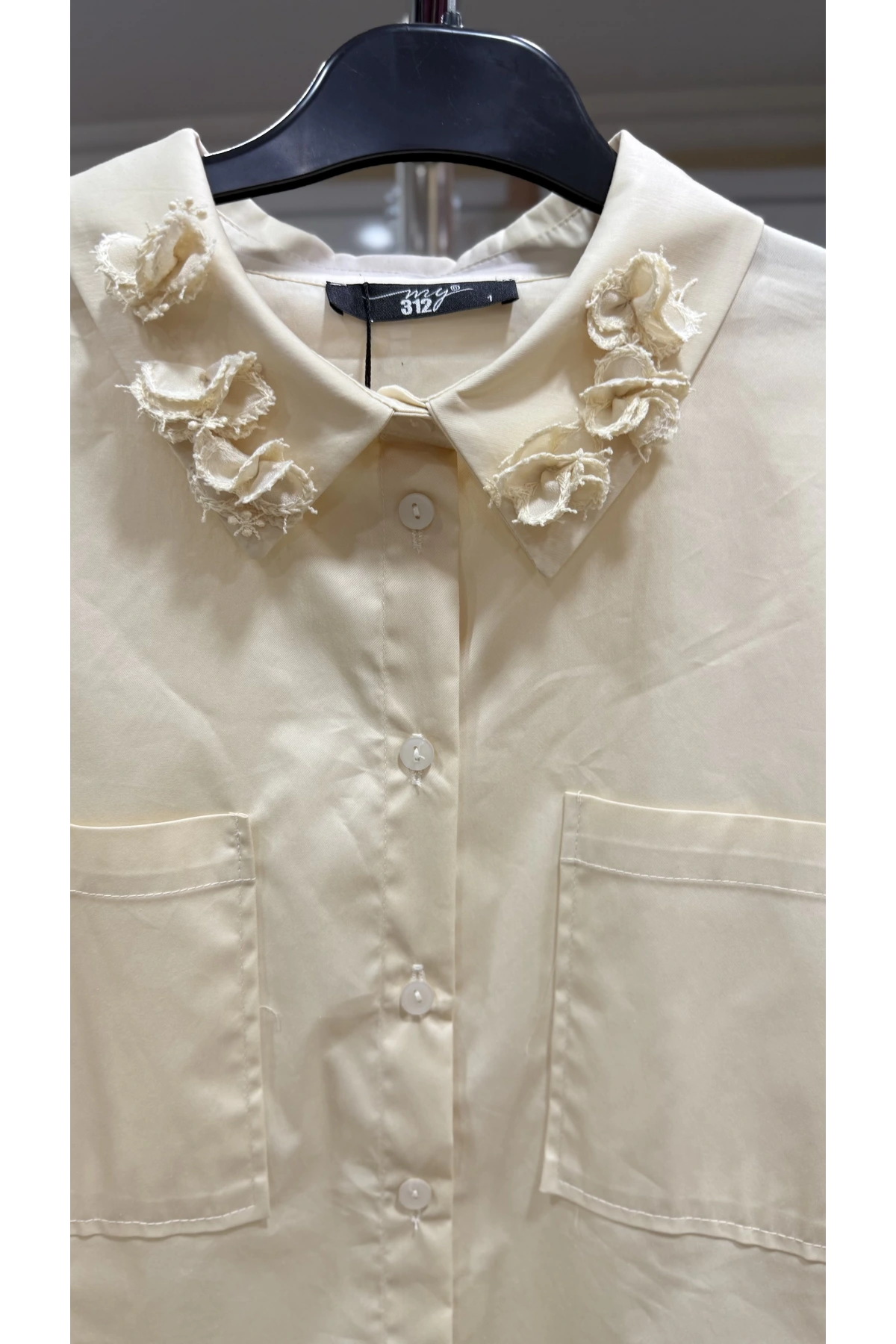 my312 Kol Ve Yaka Çiçek Detaylı Gömlek 25Y8634