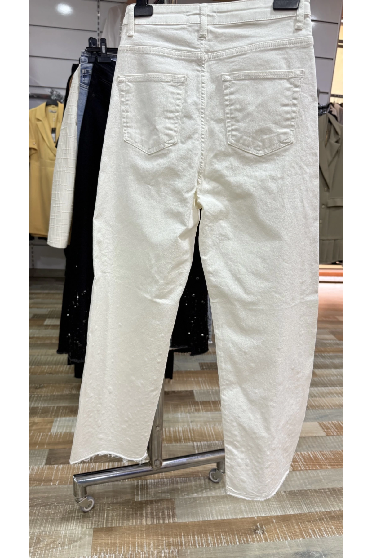 my312 Paçası Taşlı Jean Pantolon 25S2805