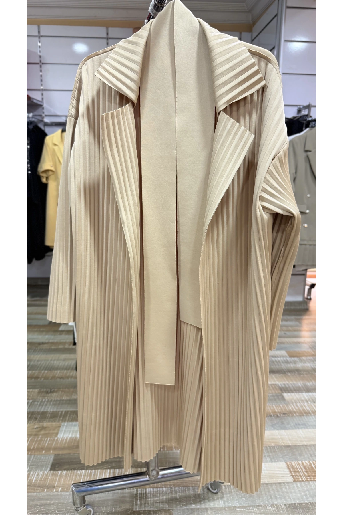 My312 Kadın Bej Pliseli Kap 7850