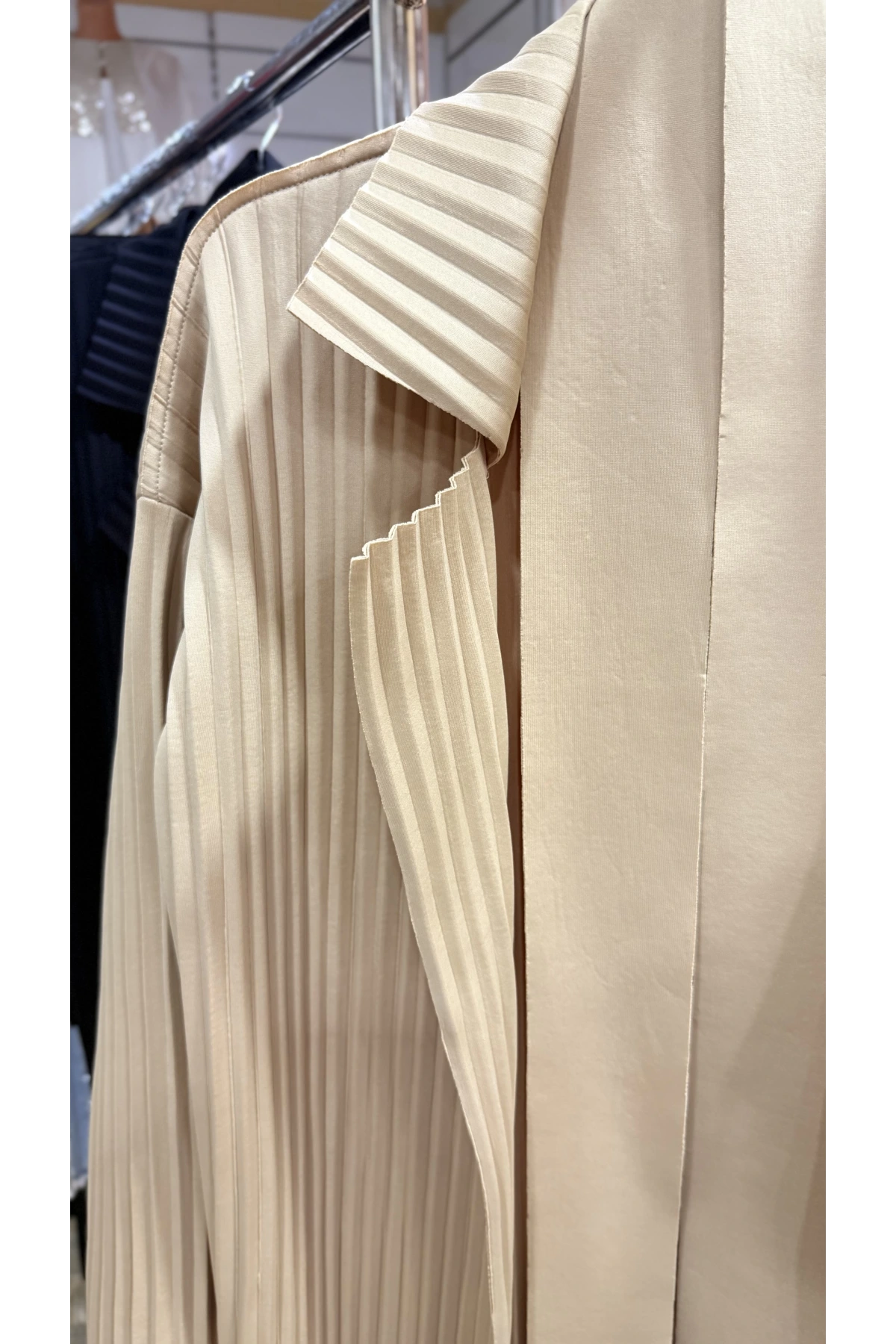 My312 Kadın Bej Pliseli Kap 7850