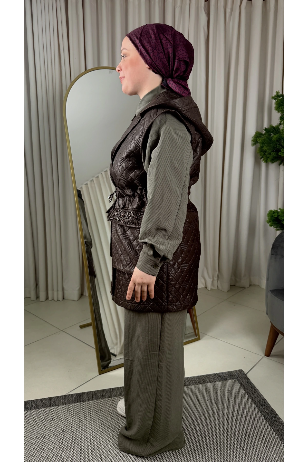 Nuss Cep Taşlı Kapitone Yelek 26K6022