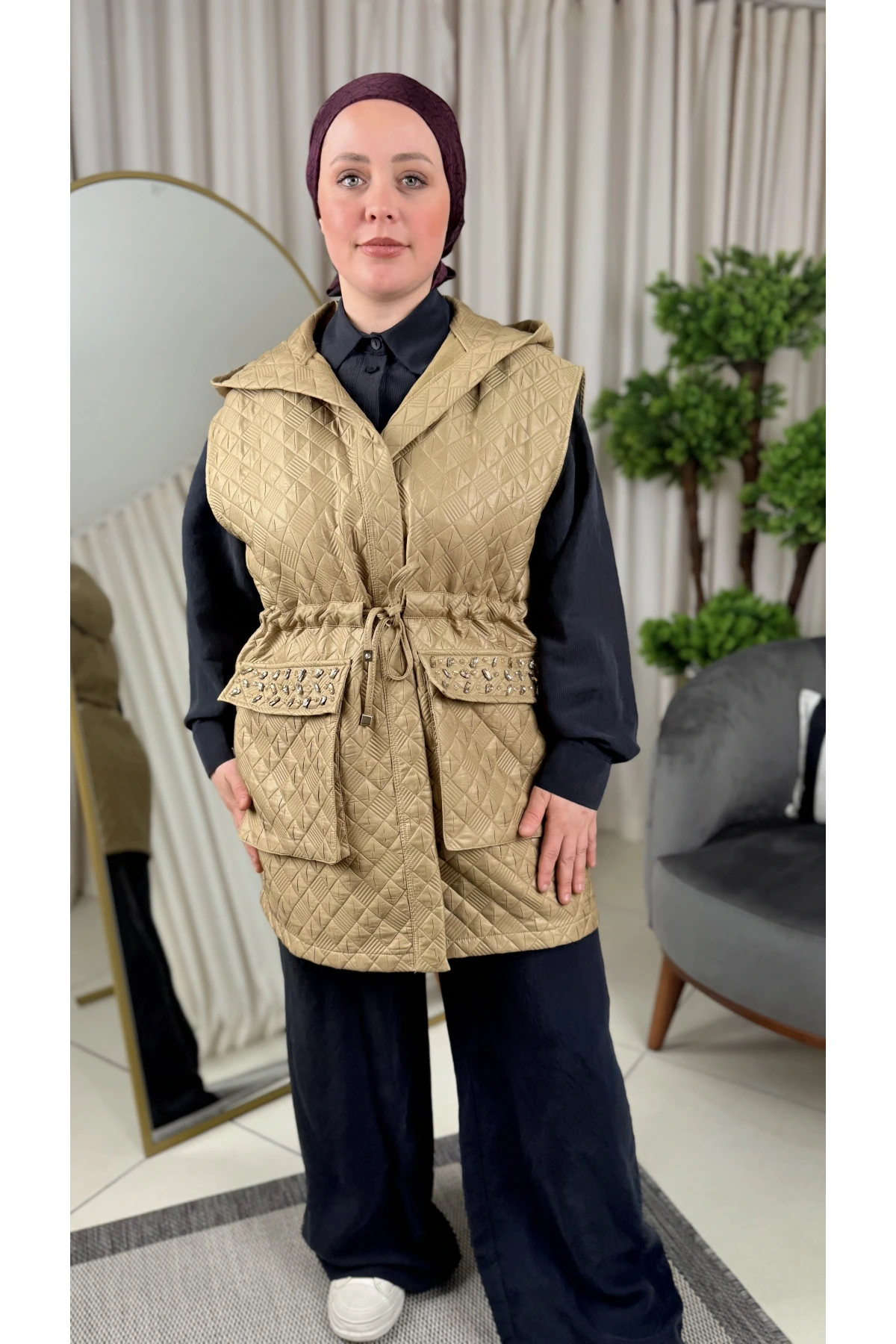 Nuss Cep Taşlı Kapitone Yelek 26K6022