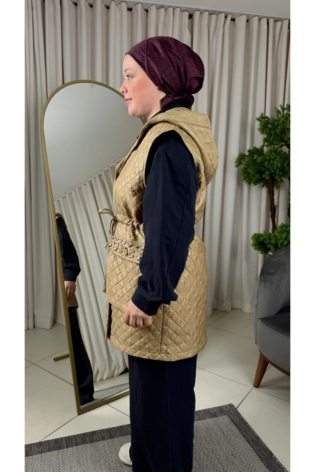 Nuss Cep Taşlı Kapitone Yelek 26K6022