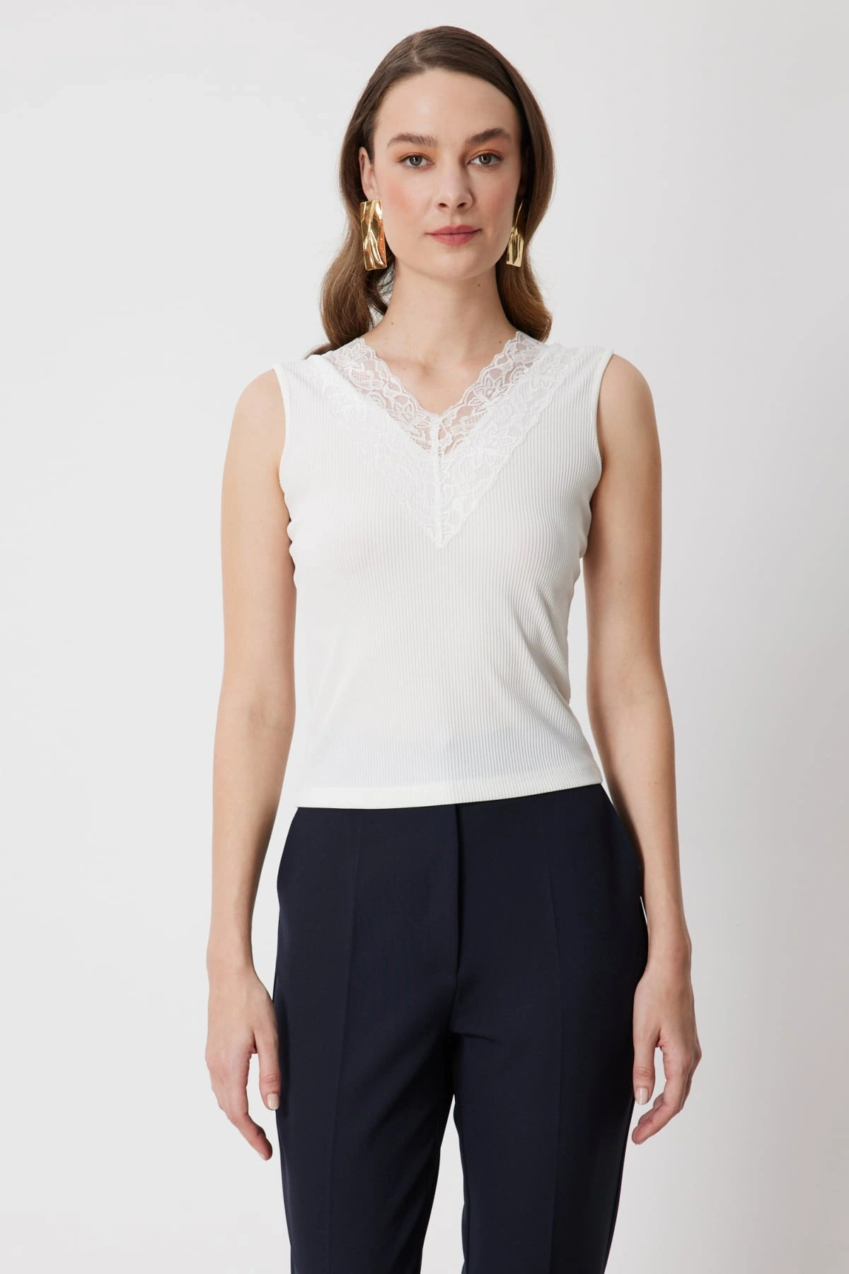 On Fashion Dantelli V Yaka Kolsuz Bluz 71420