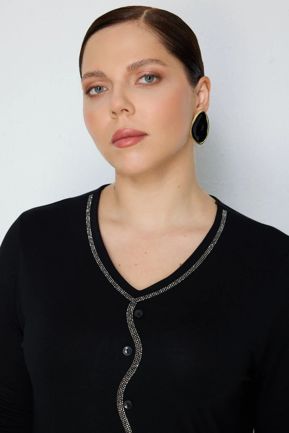On Fashion Düğmeli Taşlı Uzun Bluz 71470