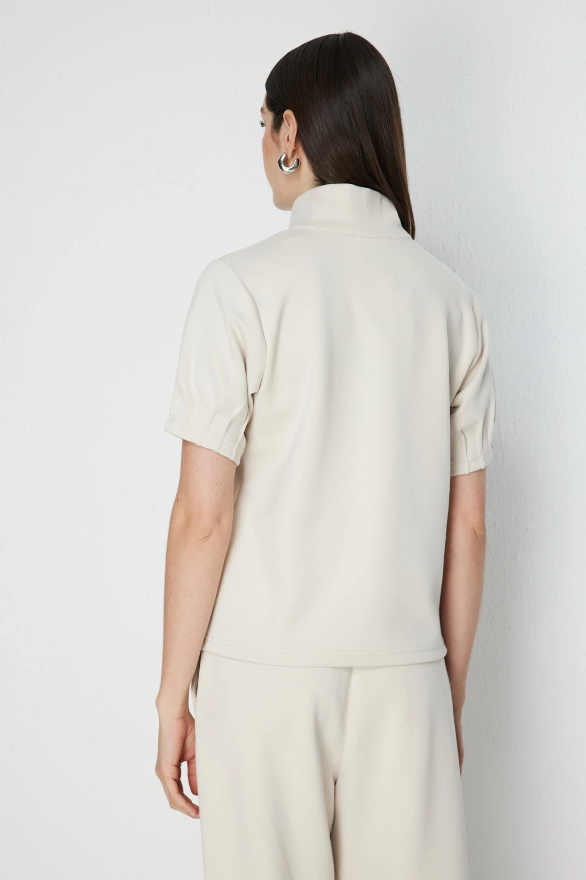 On Fashion Kolları Dikişli Önü Fermurlı Dik Yaka Bluz 76373