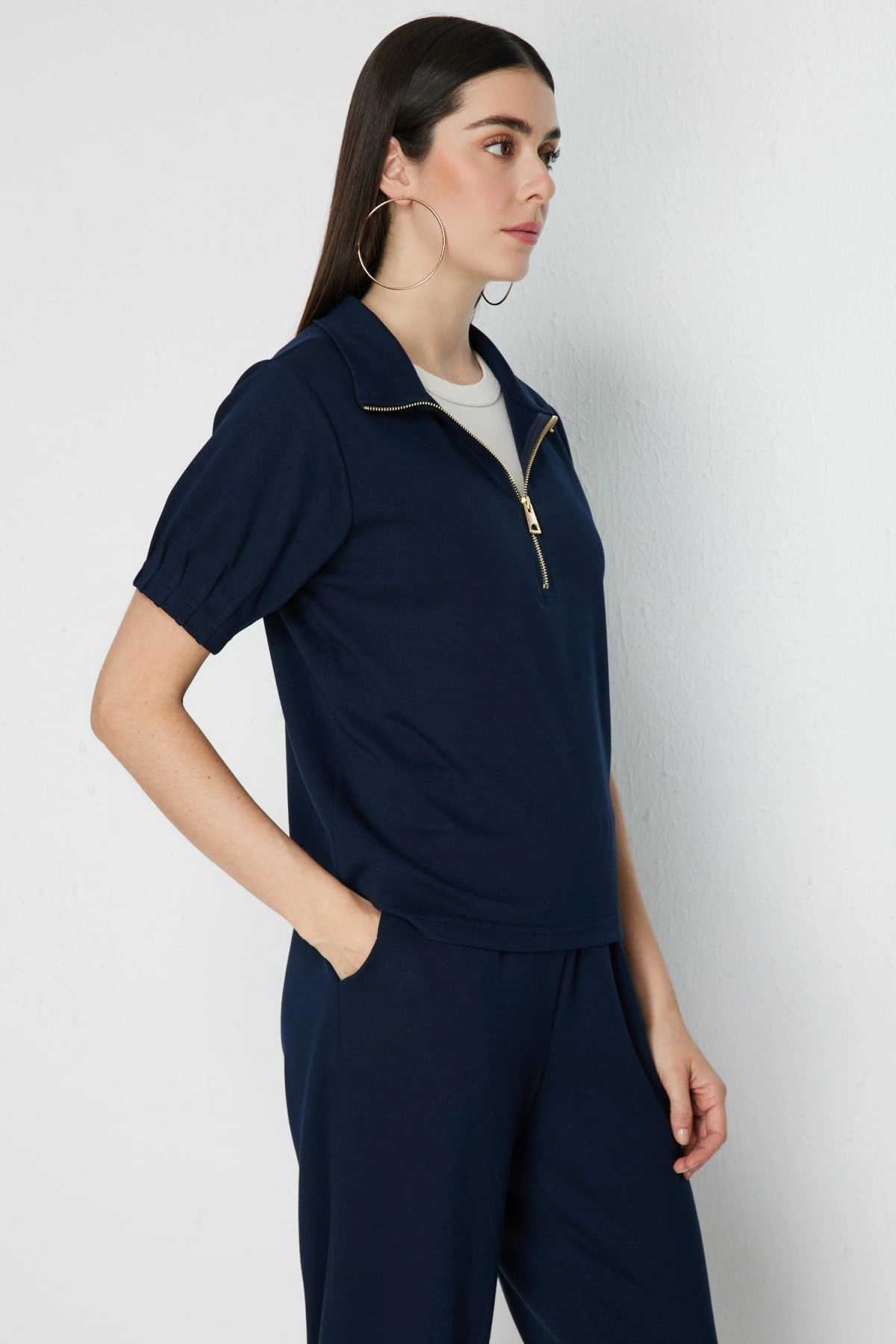 On Fashion Kolları Dikişli Önü Fermurlı Dik Yaka Bluz 76373
