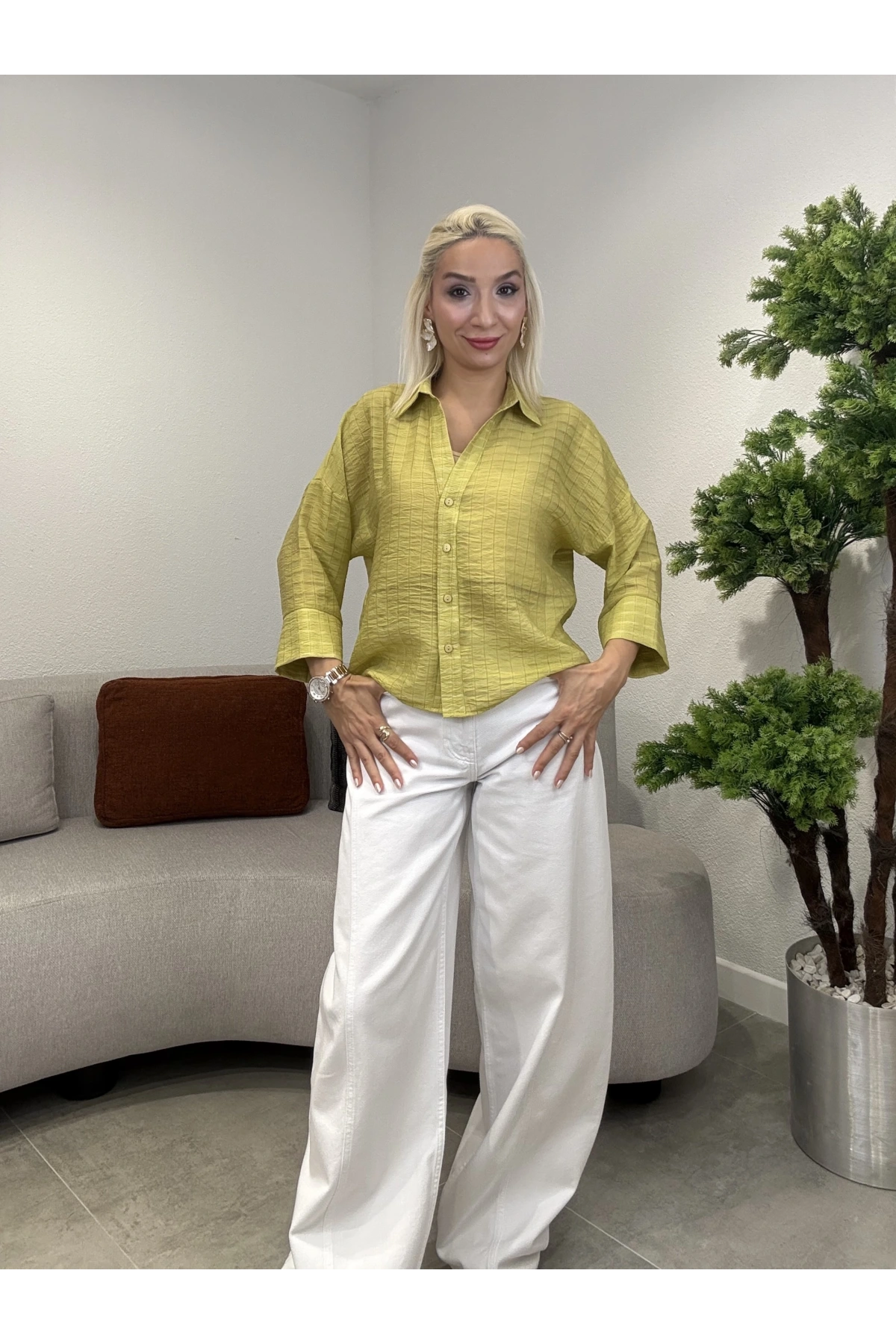 On Fashion V Yaka Yarım Kol Gömlek 74482