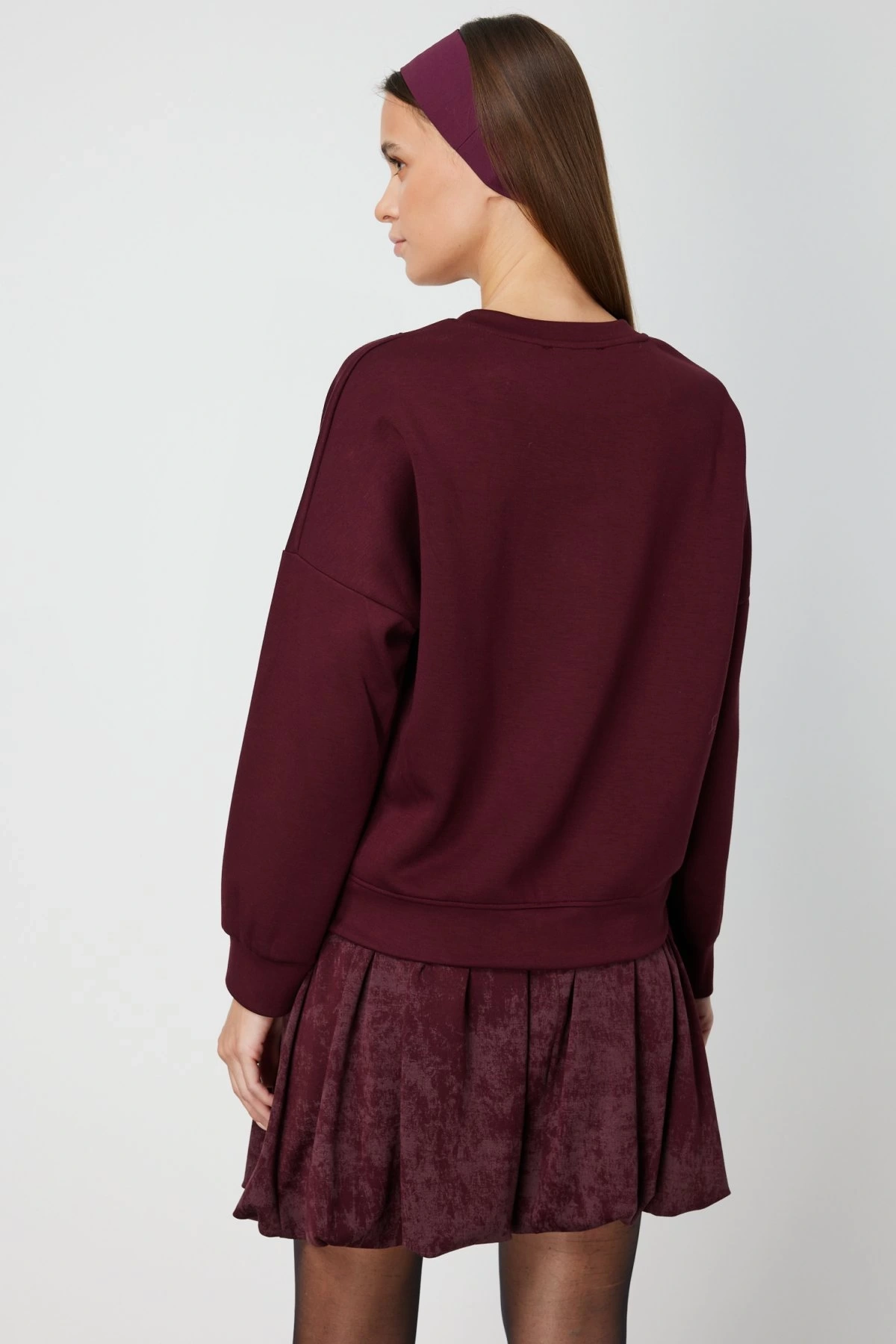 On Fashion Kadın Yakası İşlemeli Bordo Sweatshirt 66357