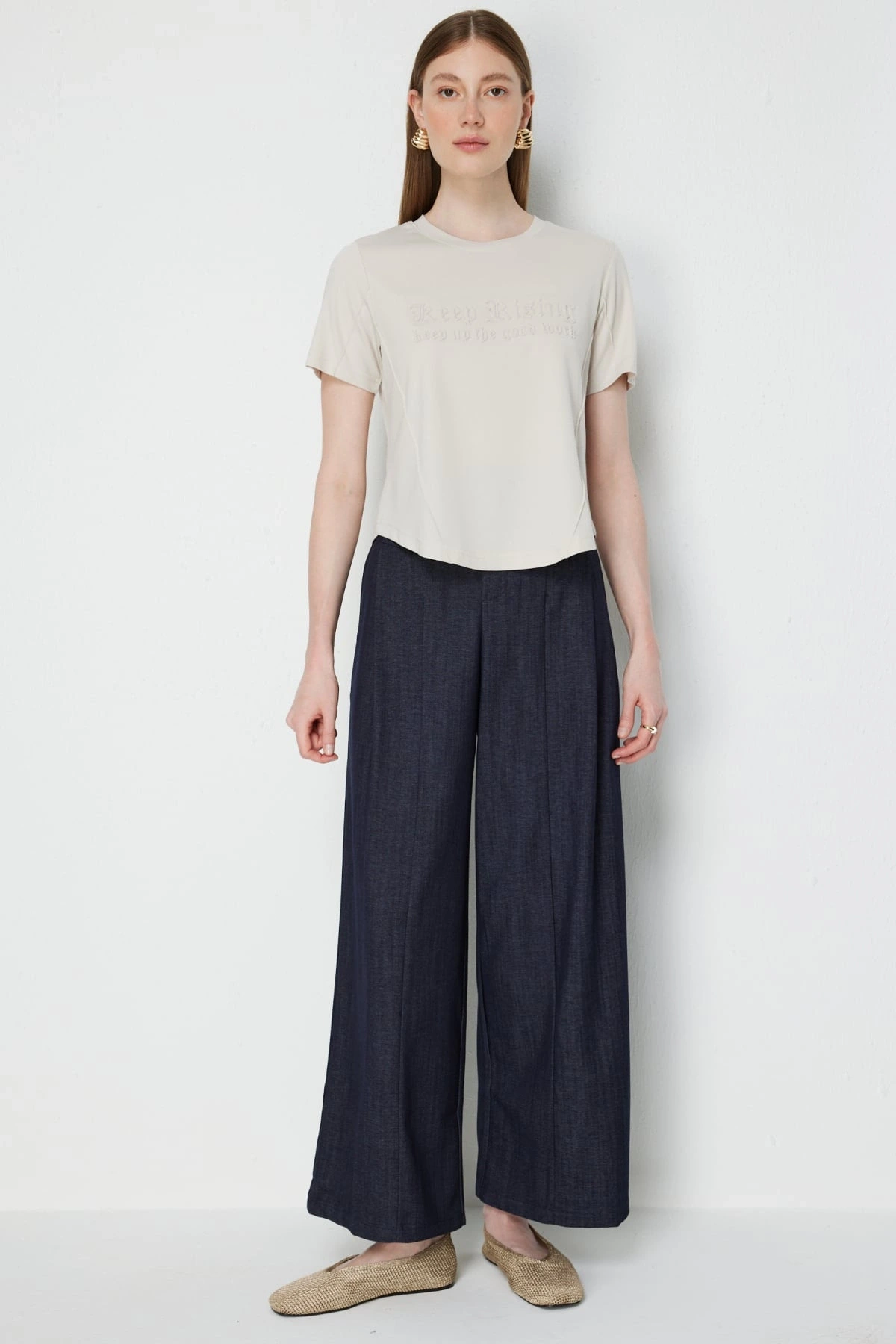 On Fashion Yazılı Dikişli Sıfır Yaka Bluz 76412