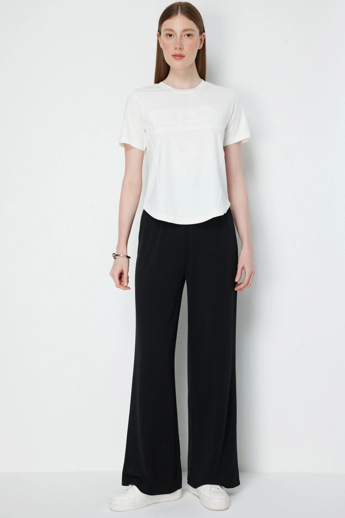 On Fashion Yazılı Dikişli Sıfır Yaka Bluz 76412