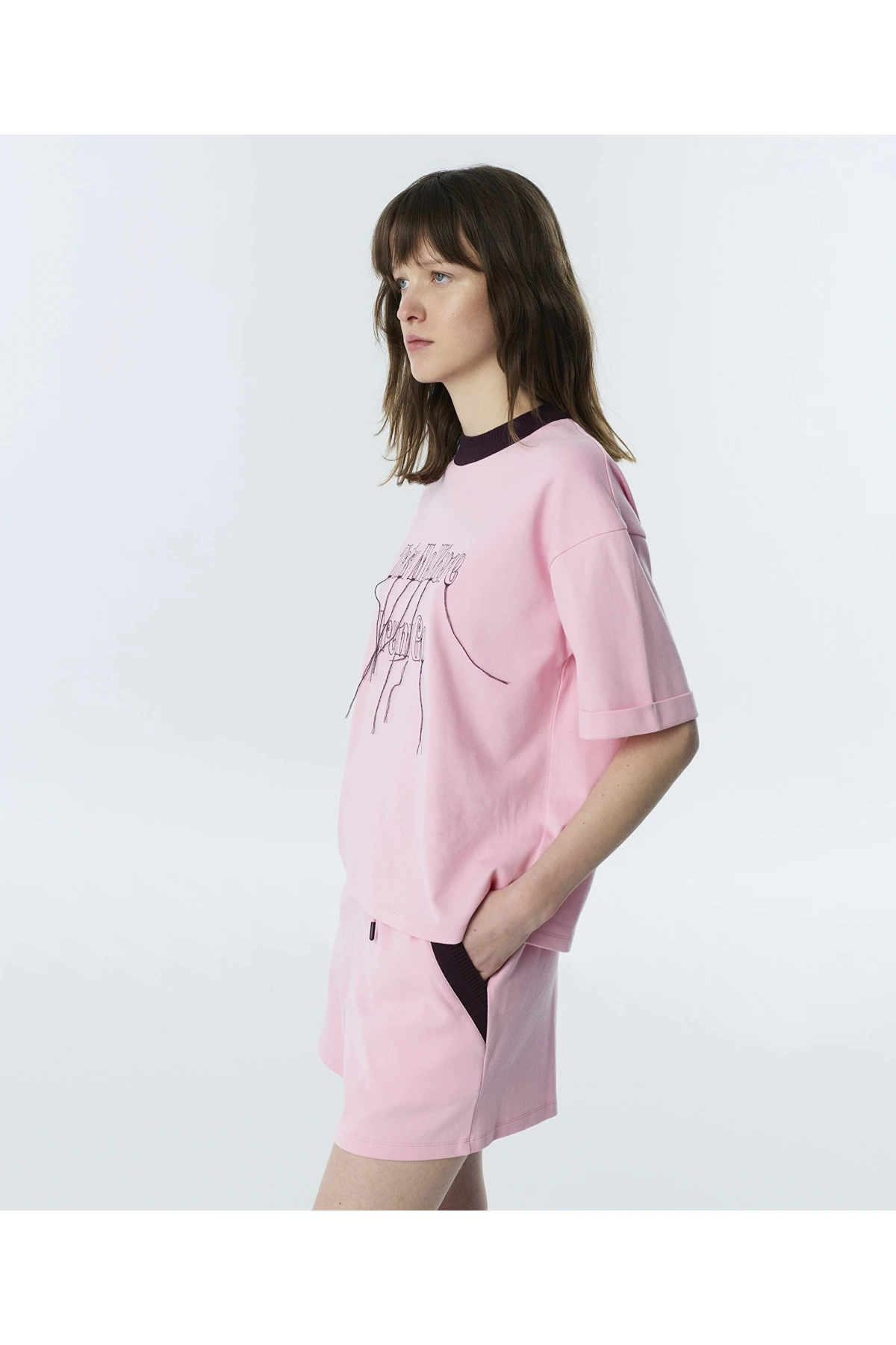 Twist Kontrast Nakışlı Püsküllü T-Shirt TS1260070136