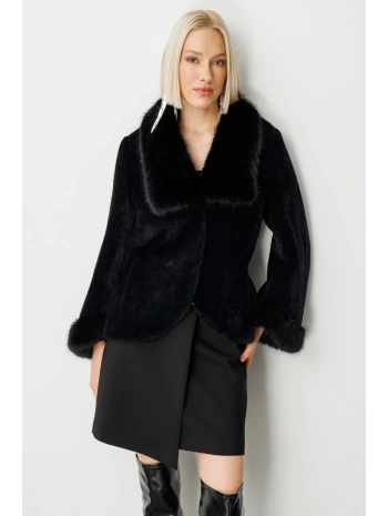 Ekol Yakası Kürklü Peluş Manto 06027